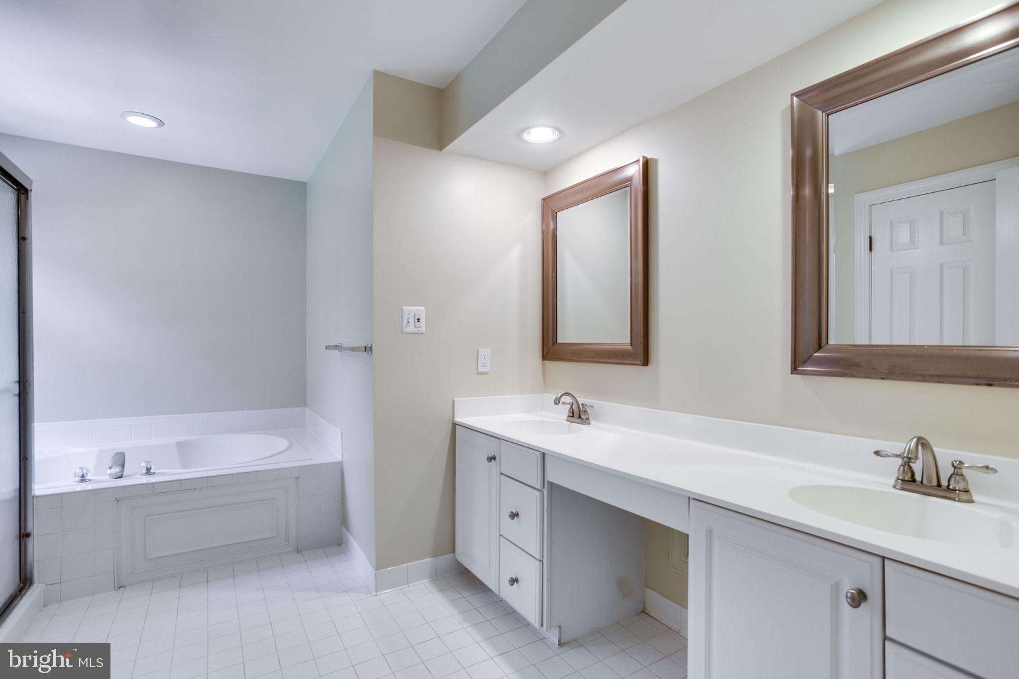 POTOMAC GLEN - Residential Lease