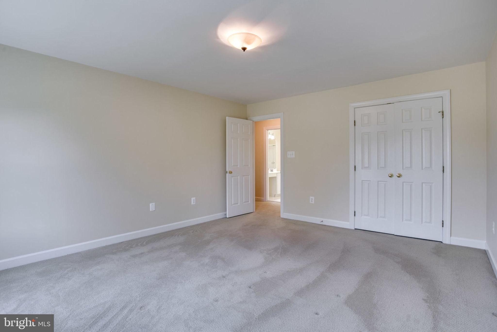 POTOMAC GLEN - Residential Lease