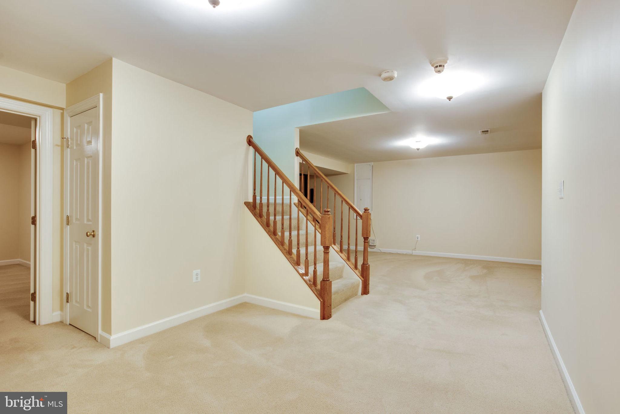 POTOMAC GLEN - Residential Lease