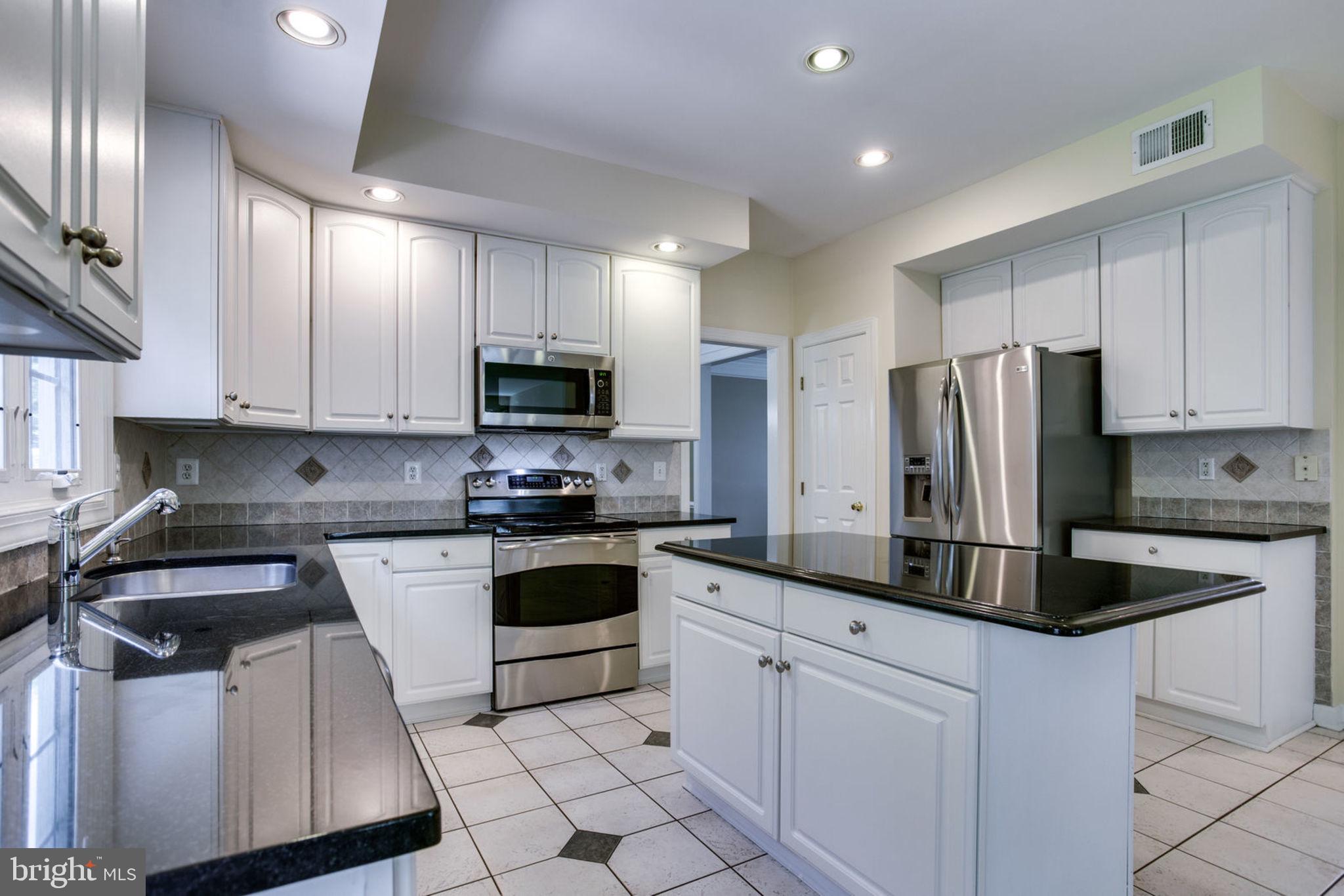 POTOMAC GLEN - Residential Lease