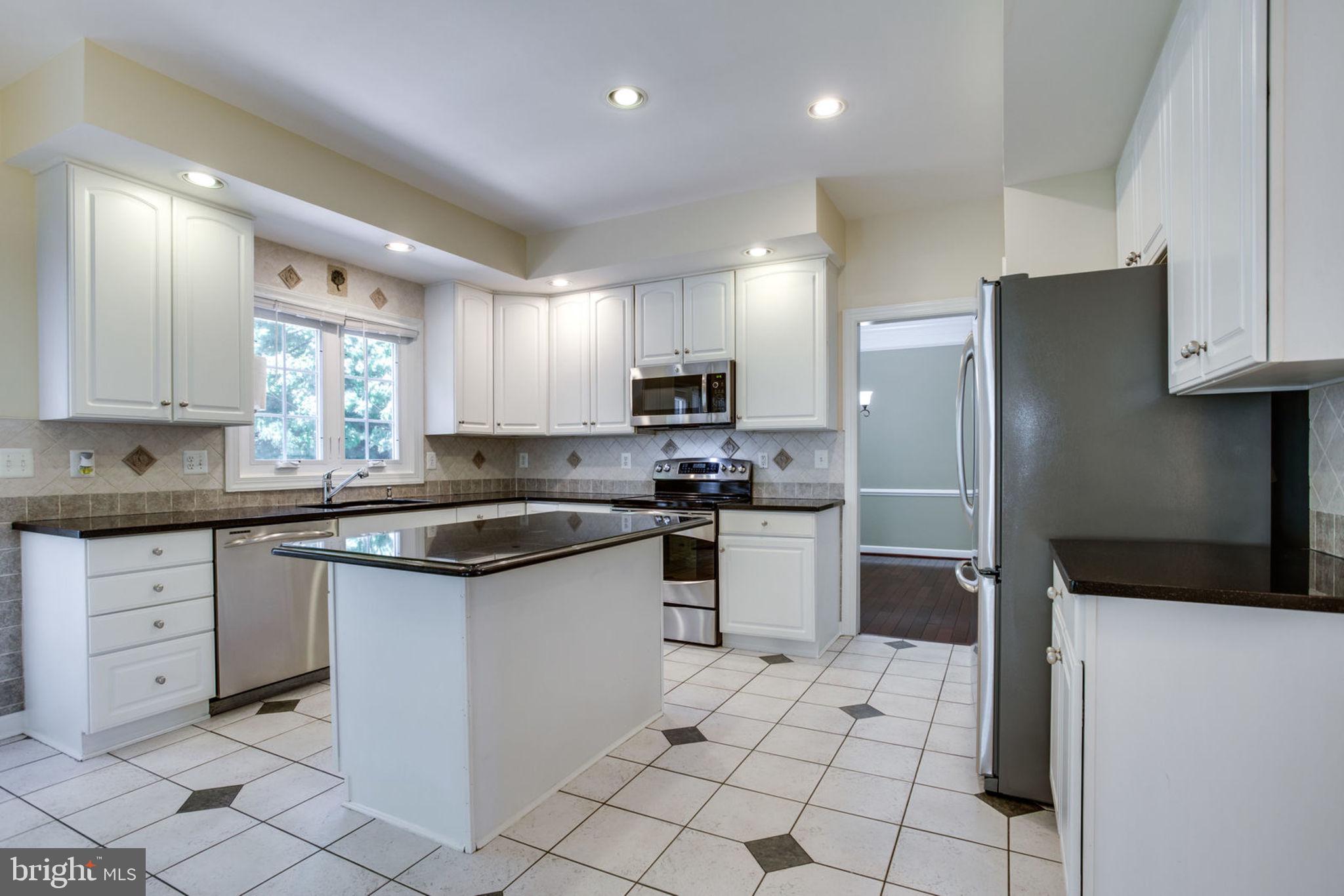 POTOMAC GLEN - Residential Lease