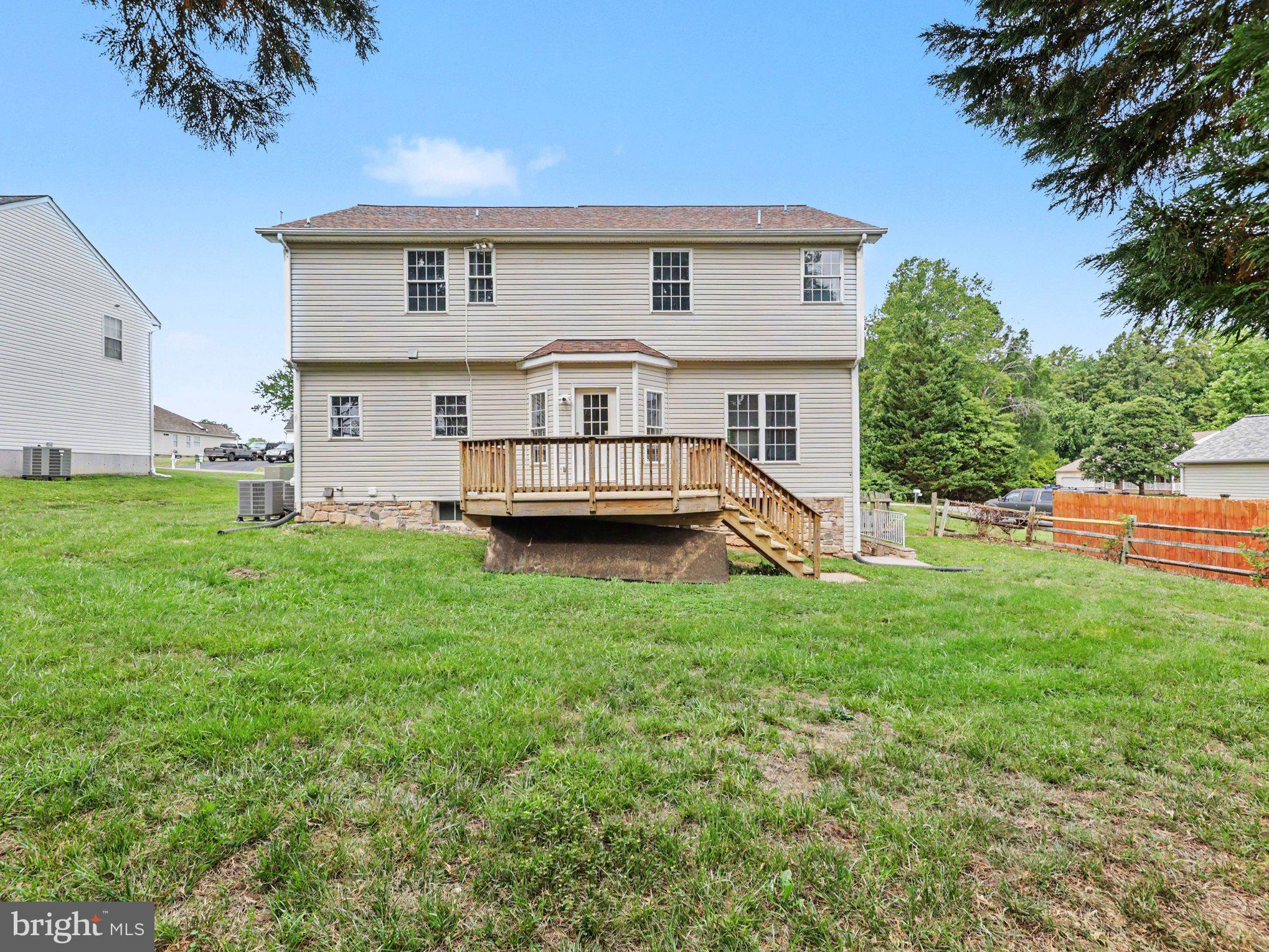 11402 SILVERLEAF LANE