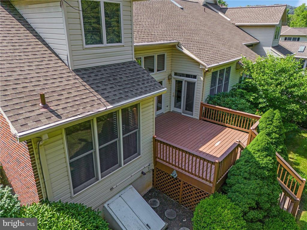 4693 PINEHURST CIRCLE