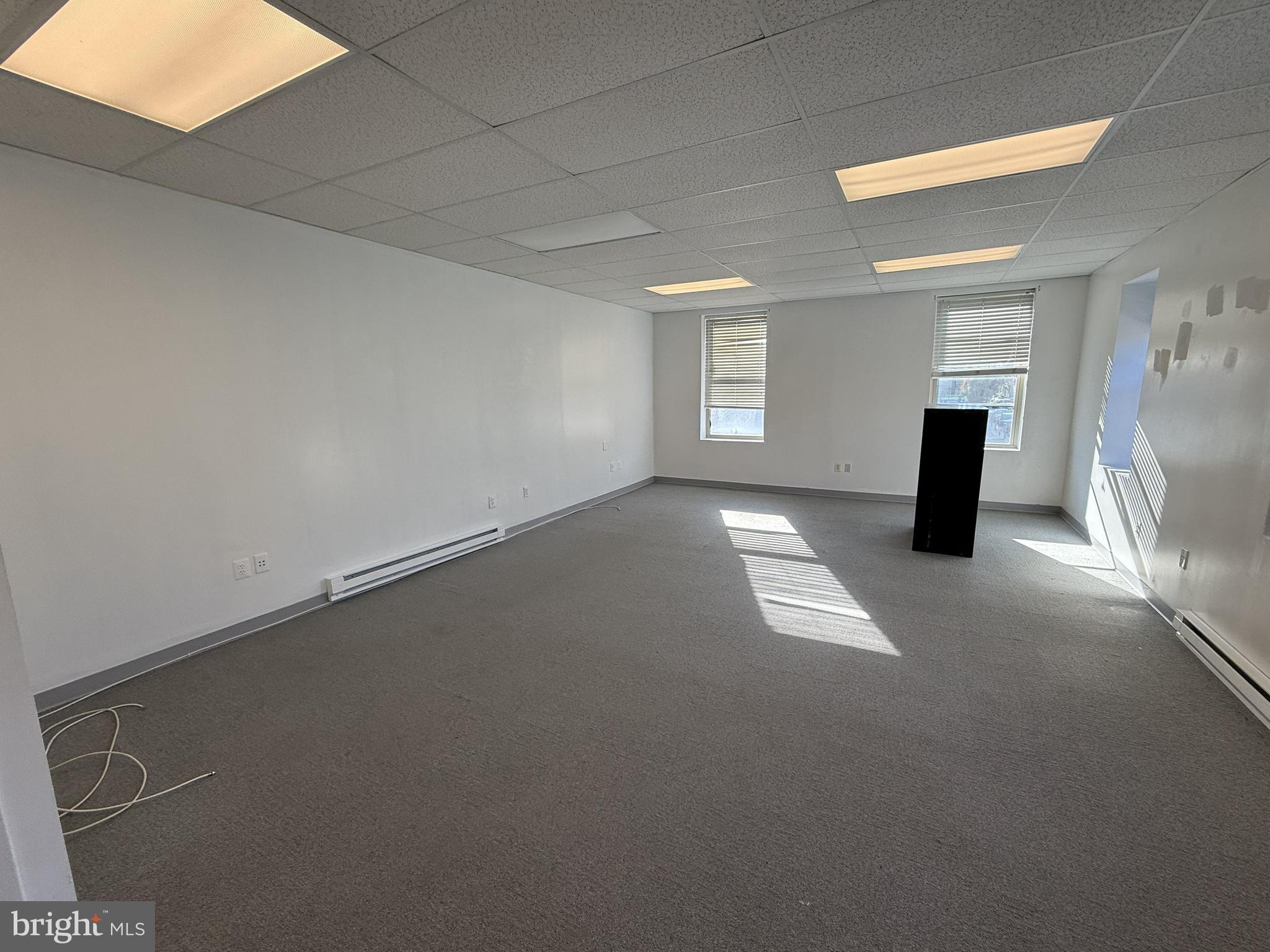 NORTHERN LIBERTIES - Commercial Lease