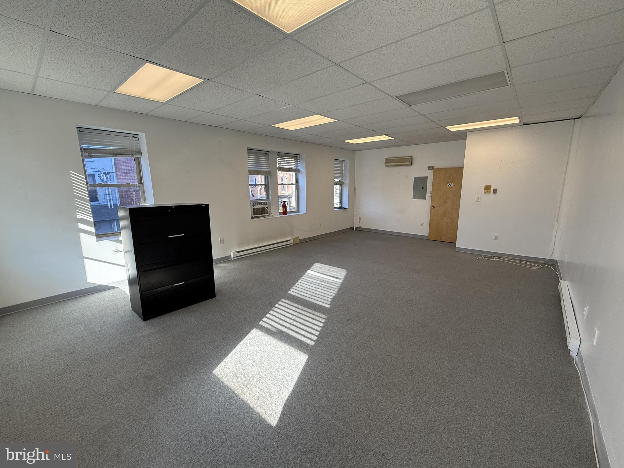 NORTHERN LIBERTIES - Commercial Lease