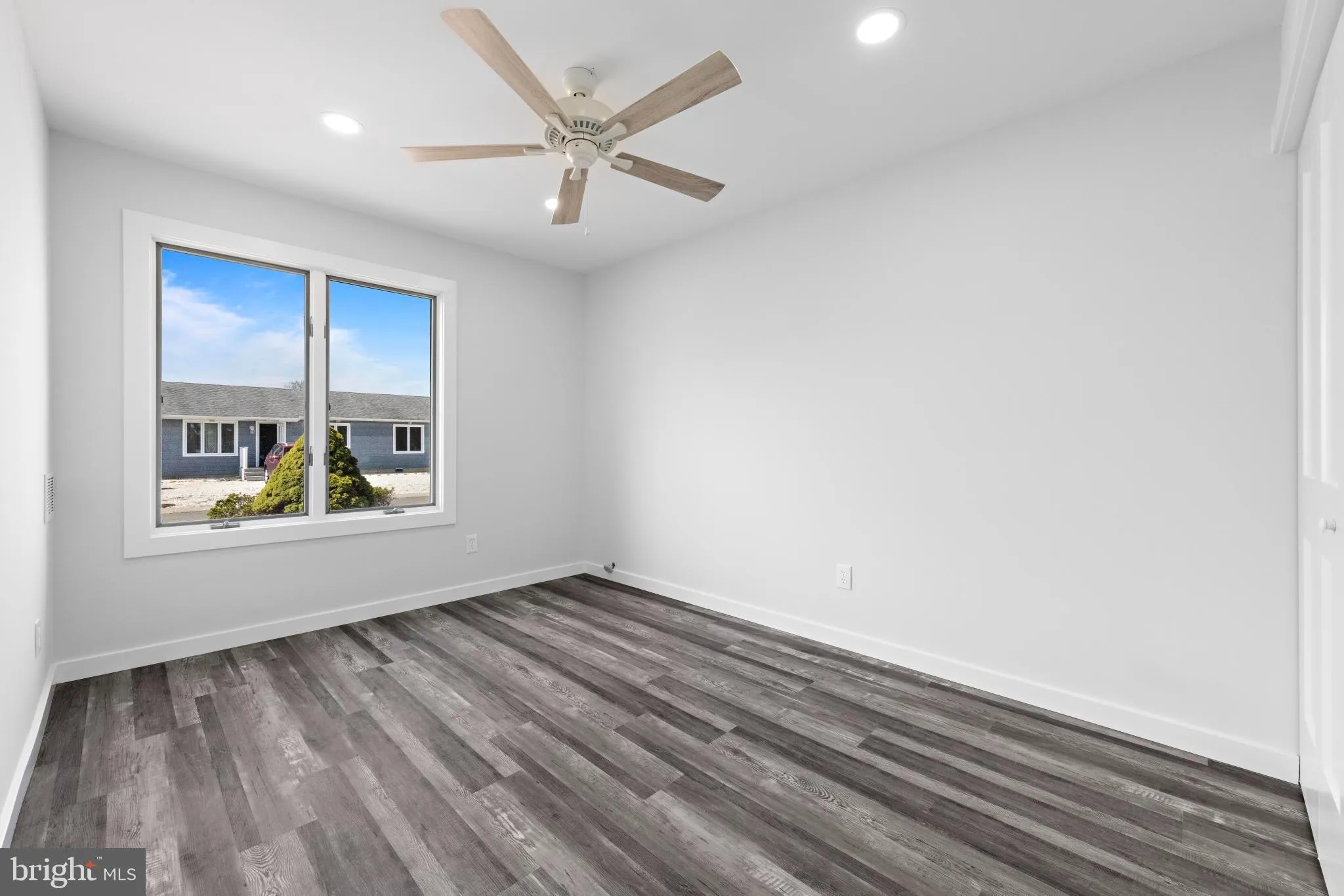 Manahawkin, New Jersey 08050, United States, 3 Bedrooms Bedrooms, ,2 BathroomsBathrooms,Residential,Active,100732