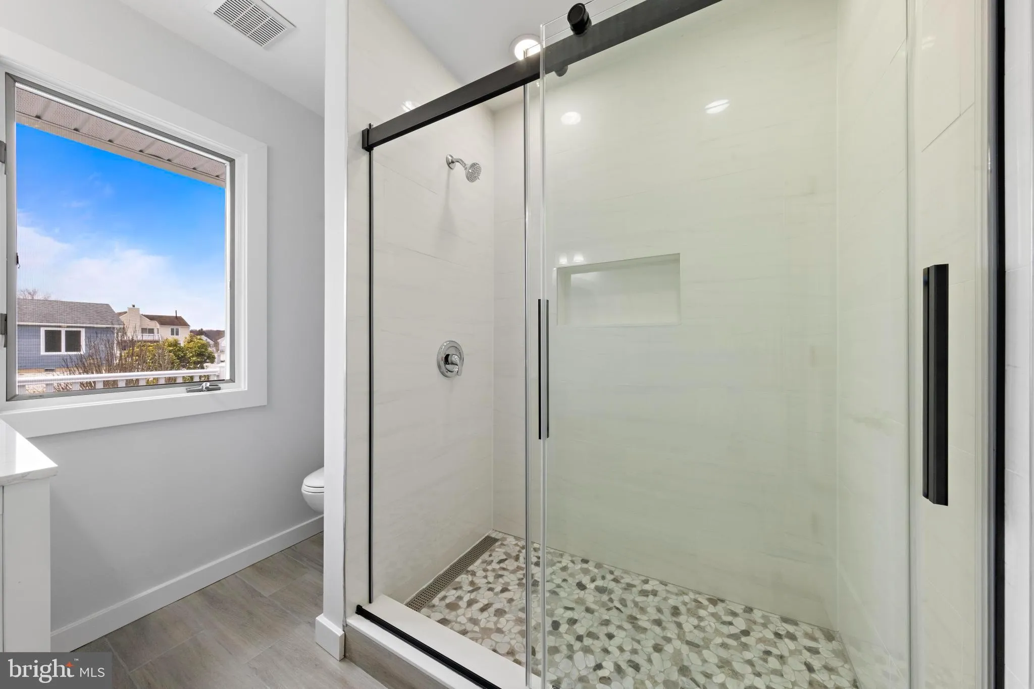 Manahawkin, New Jersey 08050, United States, 3 Bedrooms Bedrooms, ,2 BathroomsBathrooms,Residential,Active,100732