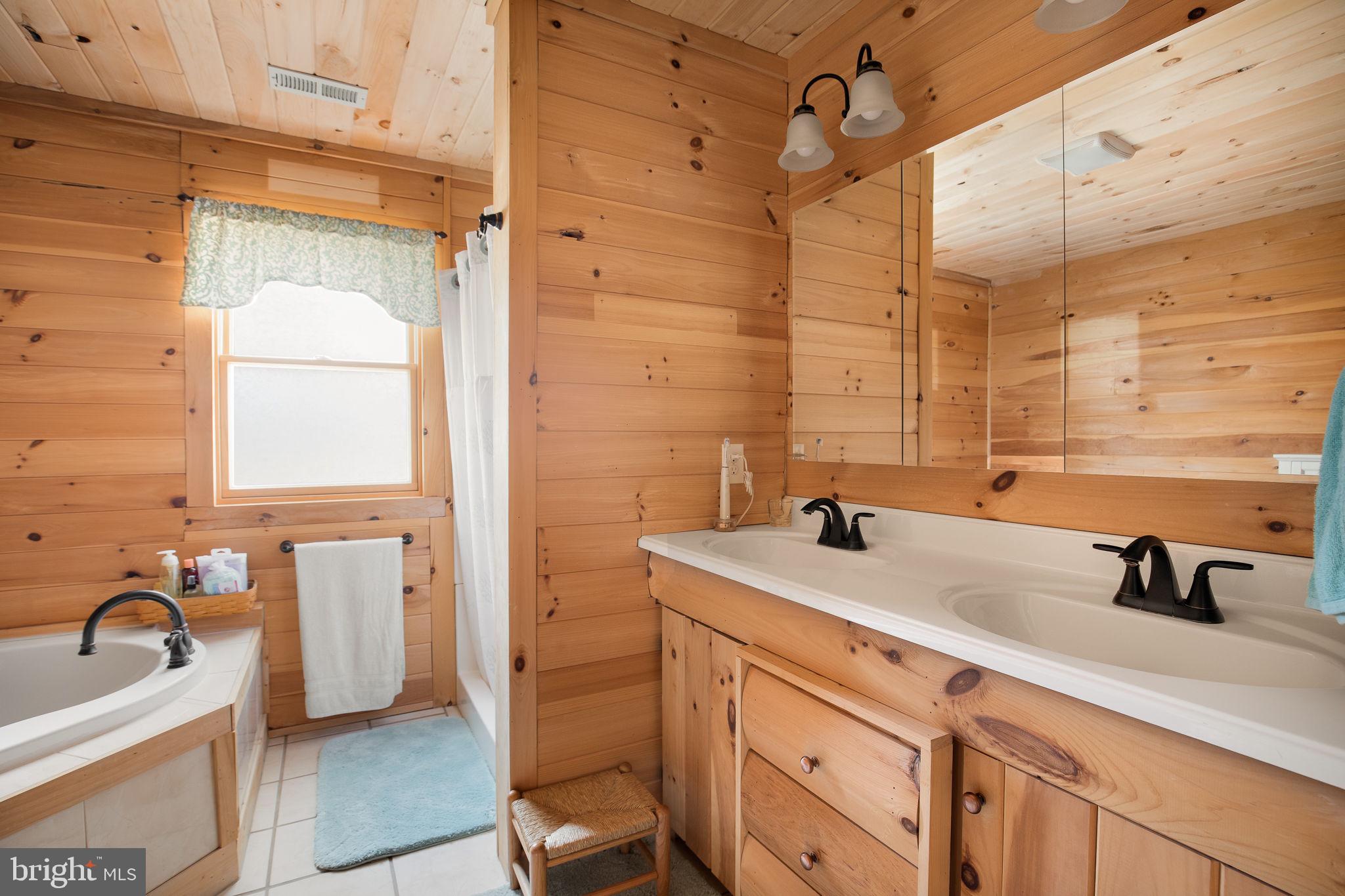 RITTERS HIDDEN VALLEY ESTATES - Residential