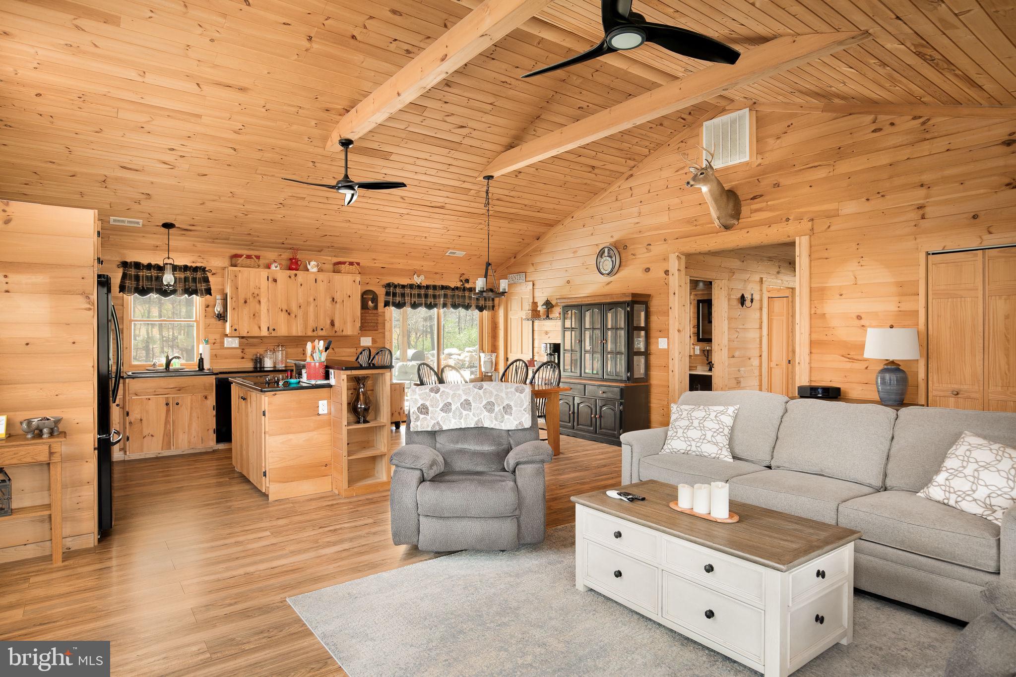 RITTERS HIDDEN VALLEY ESTATES - Residential