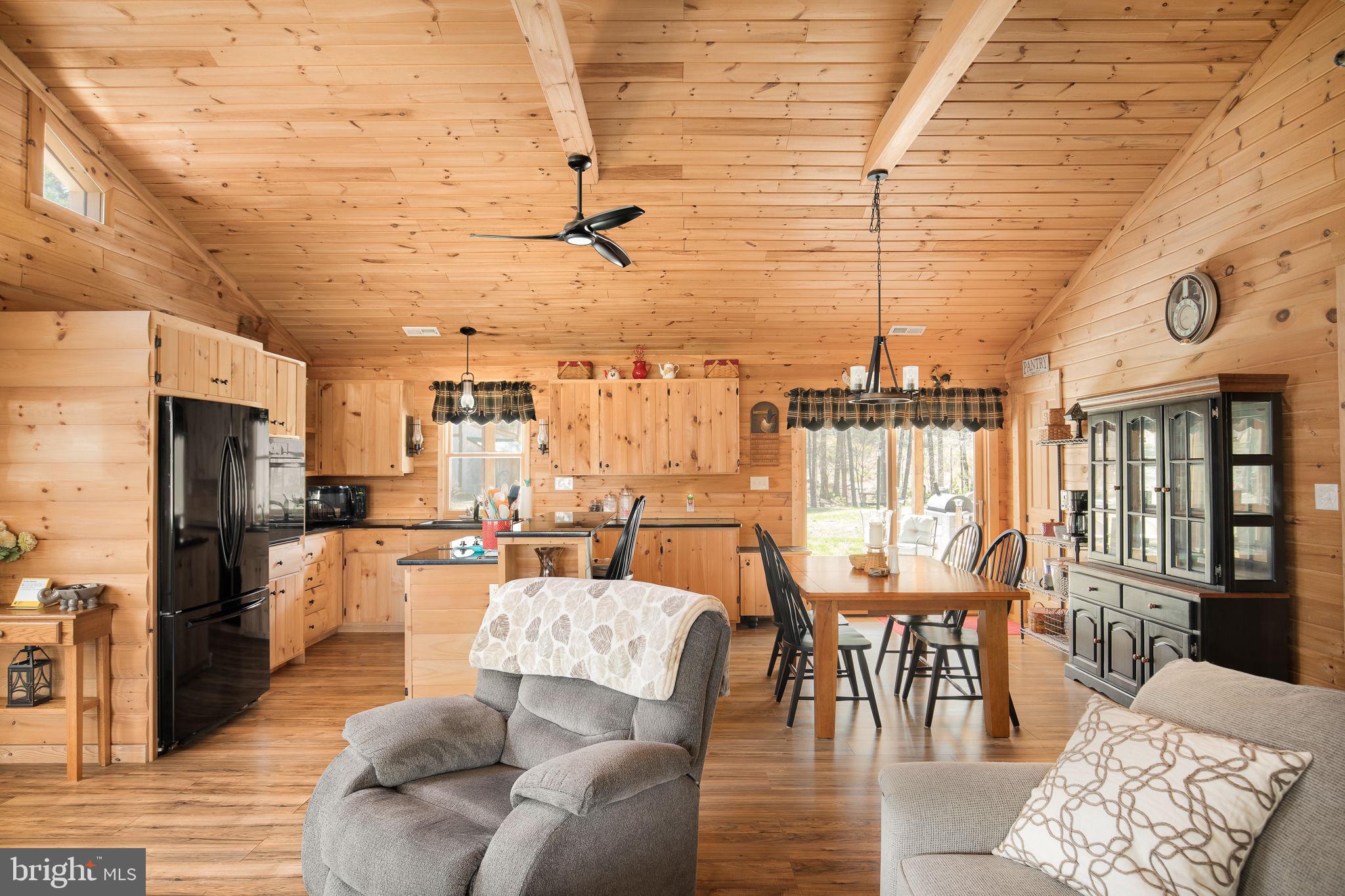 RITTERS HIDDEN VALLEY ESTATES - Residential