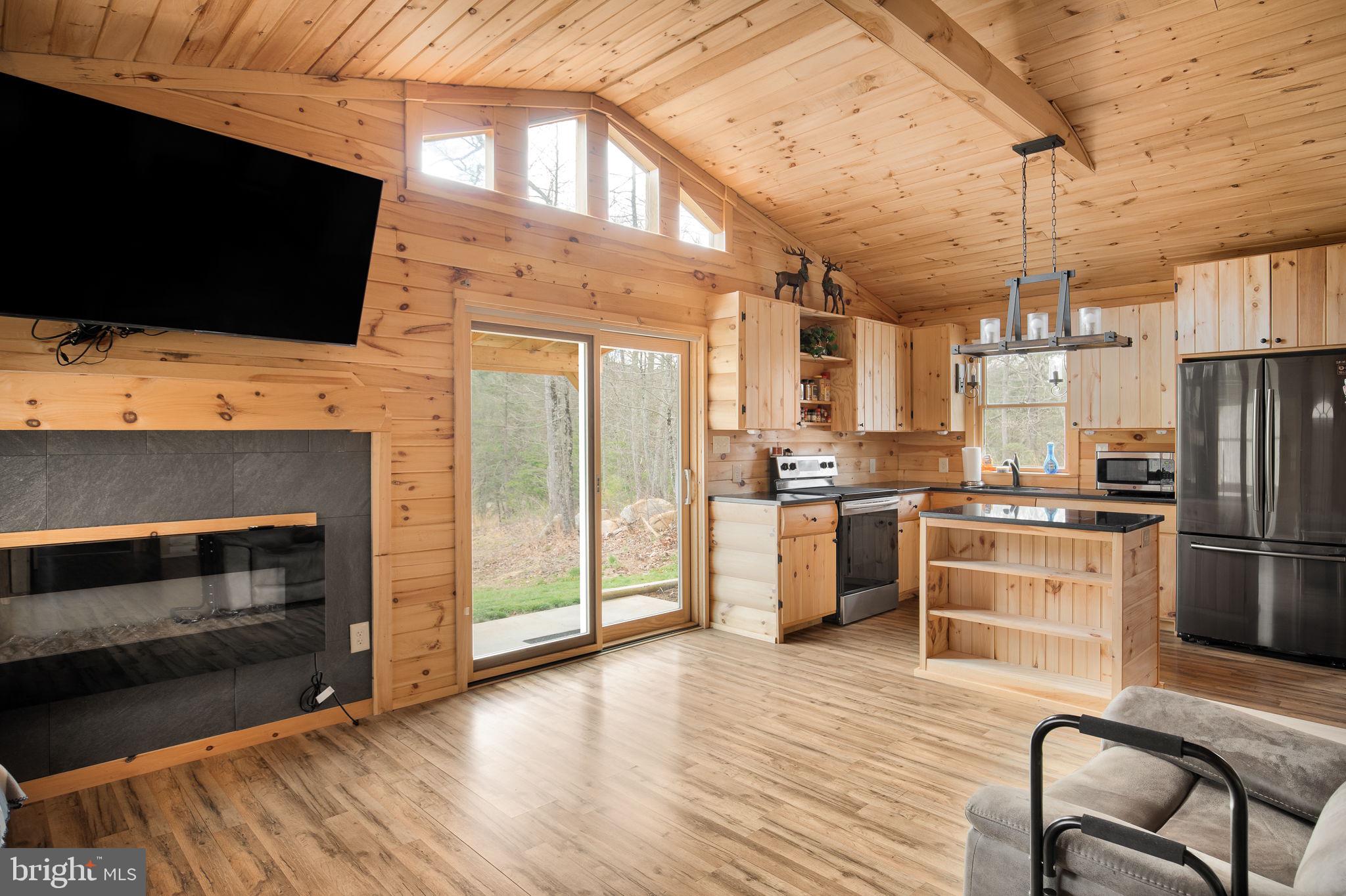 RITTERS HIDDEN VALLEY ESTATES - Residential