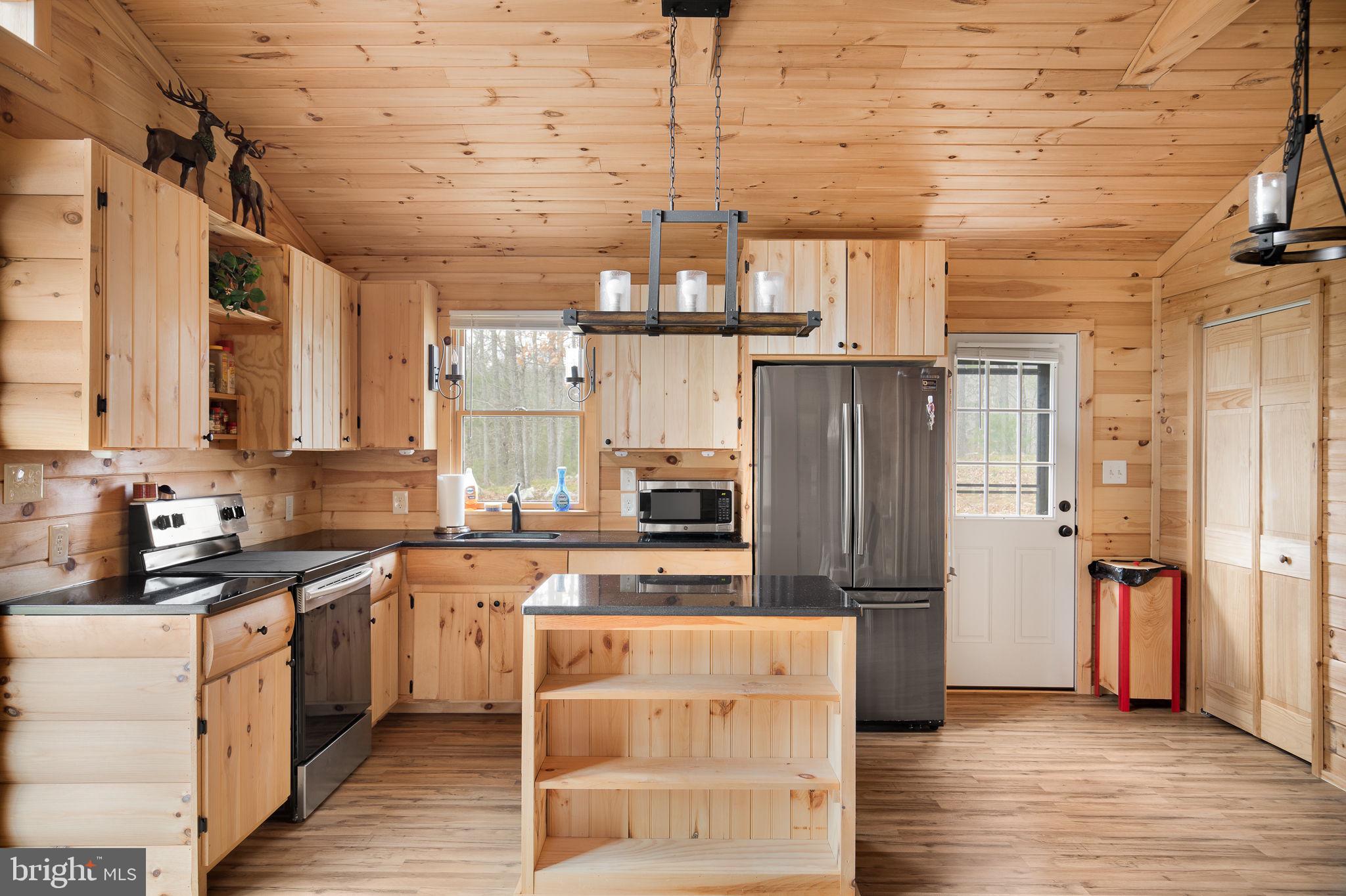 RITTERS HIDDEN VALLEY ESTATES - Residential