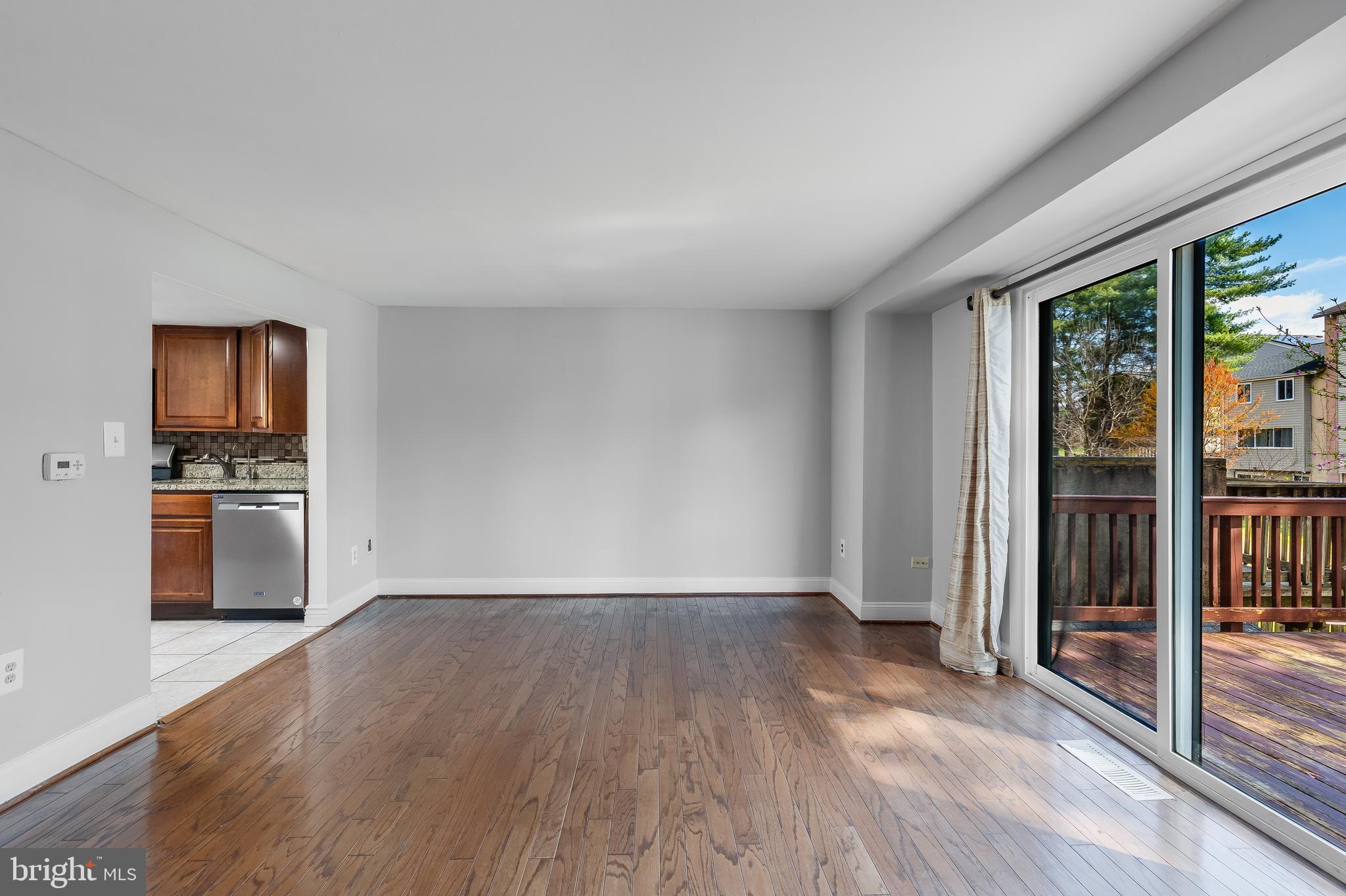 VILLAGE OF OAKLAND MILLS - Residential
