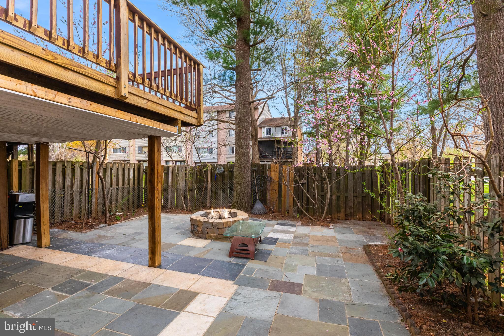 VILLAGE OF OAKLAND MILLS - Residential