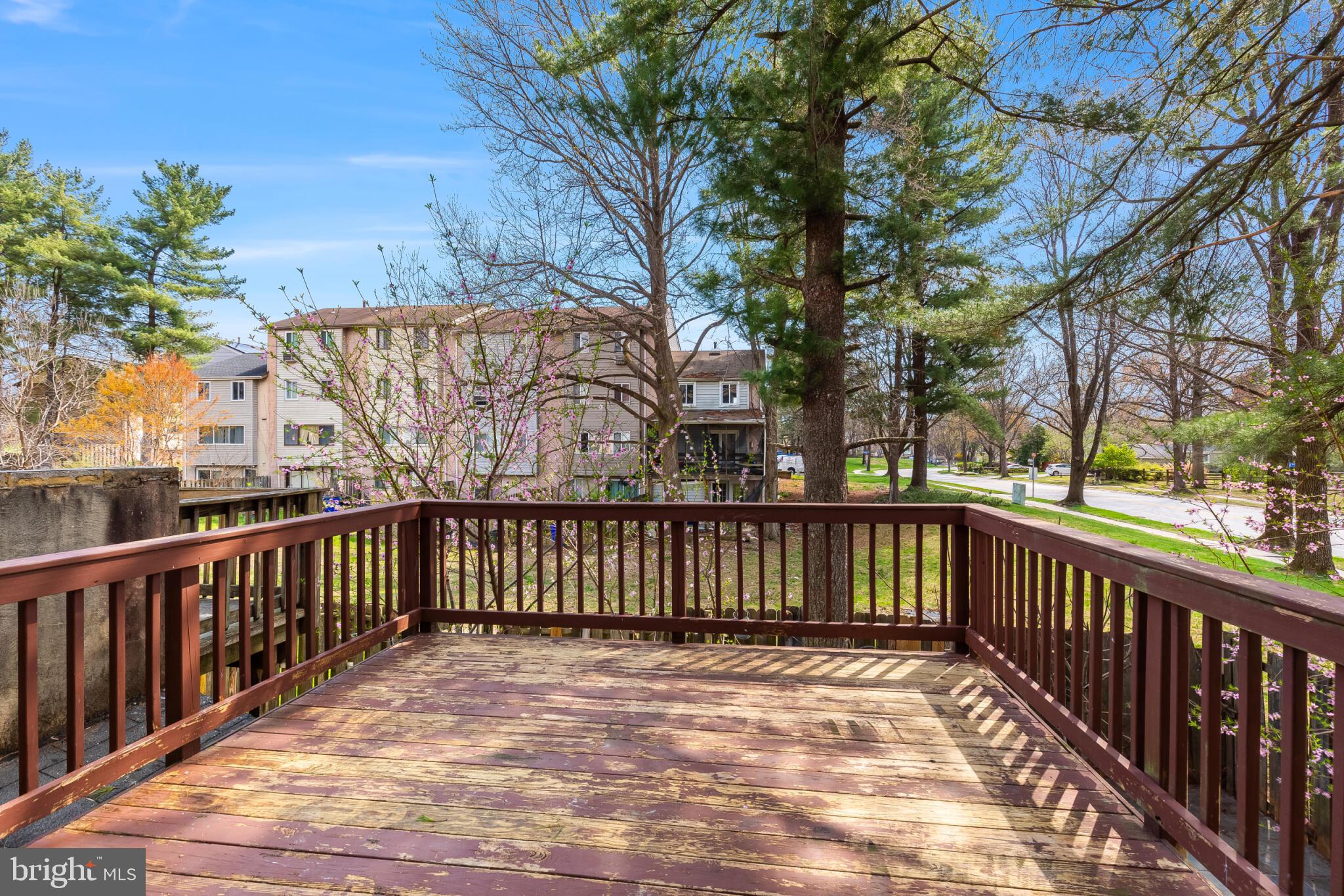 VILLAGE OF OAKLAND MILLS - Residential