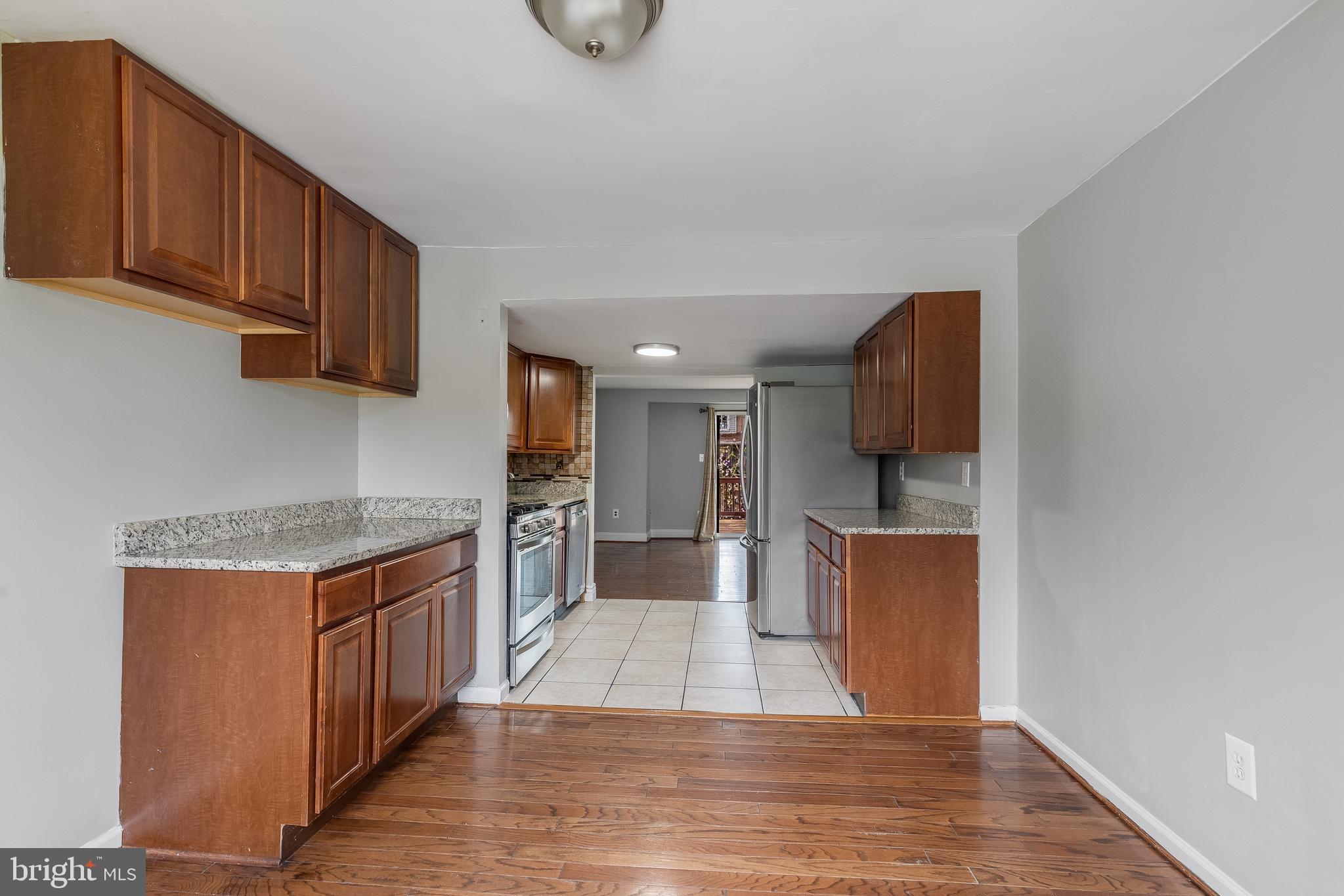 VILLAGE OF OAKLAND MILLS - Residential