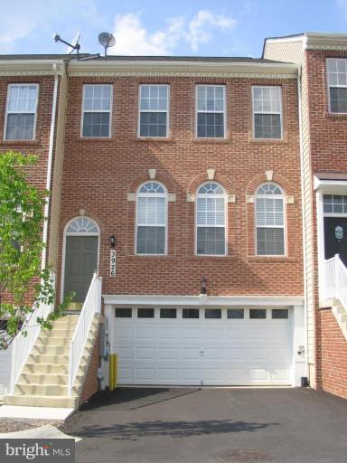SHOWING RESTRICTED: SHOWING ALLOWED ONLY BETWEEN 12 PM TILL 6 PM DAILY.
EXCELLENT CONDITION PROPERTY. LIKE NEW BRICK TOWNHOUSE, 3 BEDROOMS, 2 FULL BATH AND 2 HALF BATH. 2 CAR GARAGE AND FINISHED BASEMENT. HARDWOOD FLOOR AT THE MAIN LEVEL. A MUST SEE PROPERTY. NEAR WASHINGTON, DC, ANNAPOLIS AND BALTIMORE.