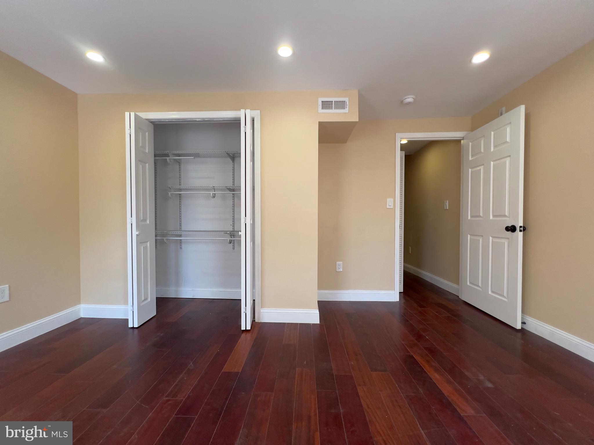 GRADUATE HOSPITAL - Residential Lease