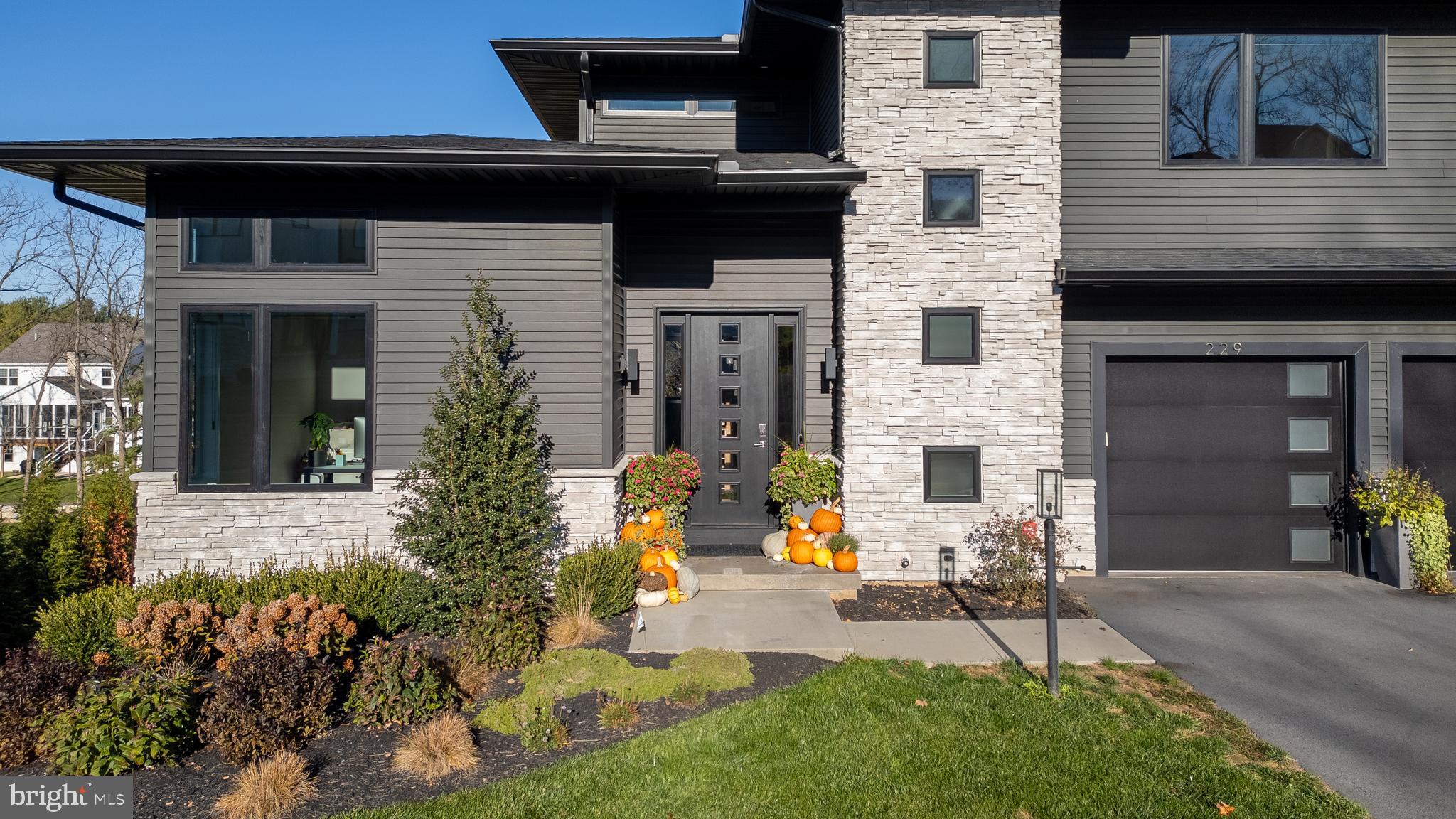 STEARNS CROSSING - Residential