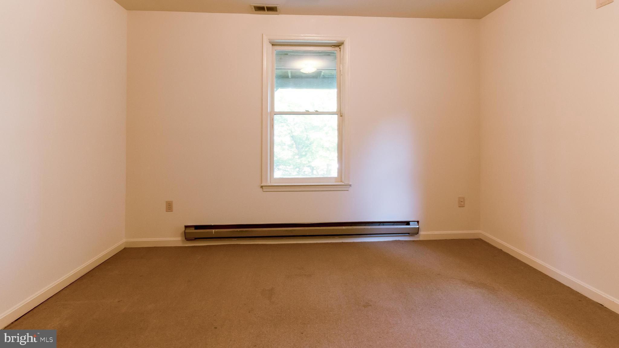 COLLEGE PARK - Residential Lease