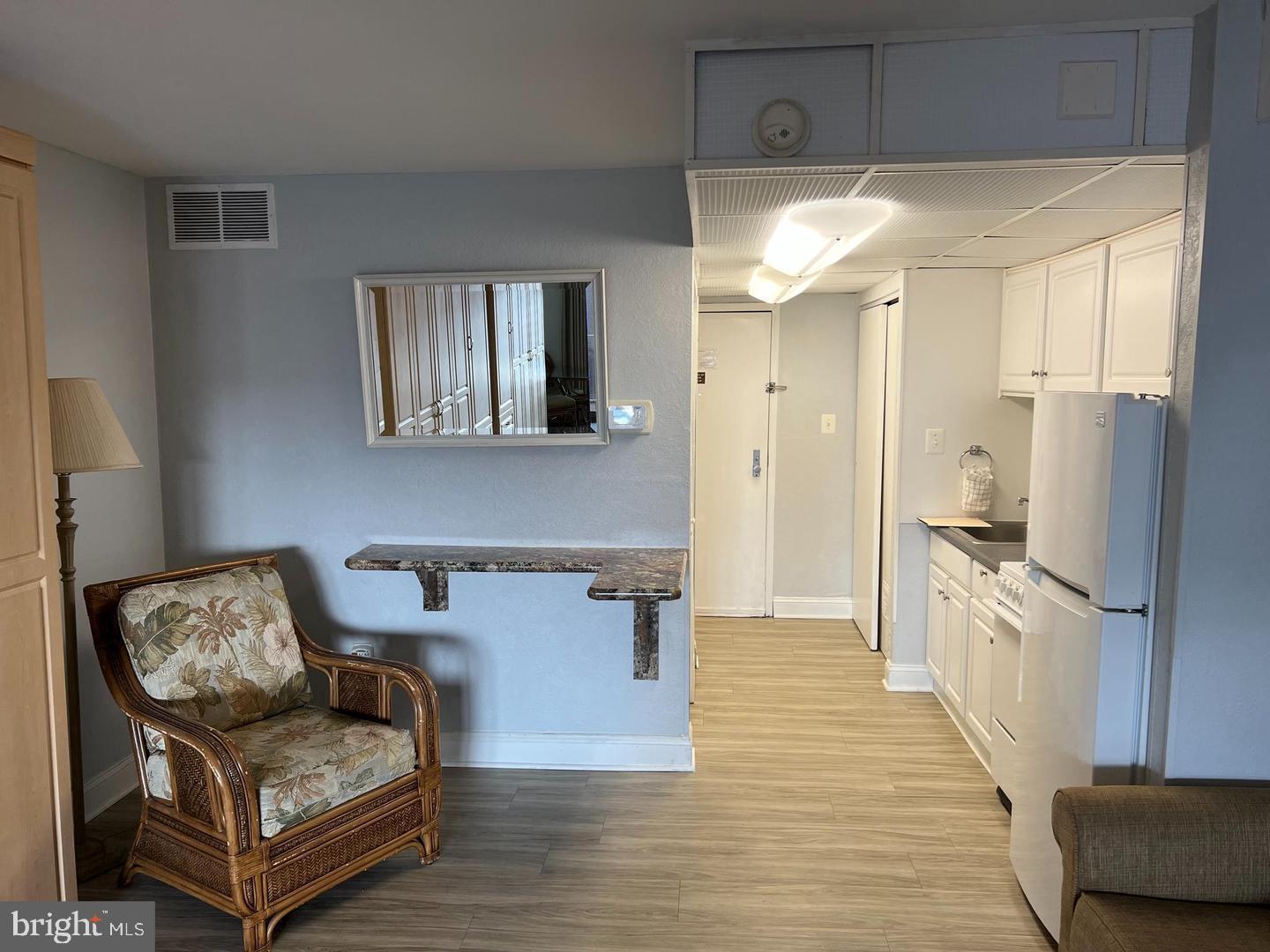 107 N ATLANTIC AVE #204 (WEEK 36)