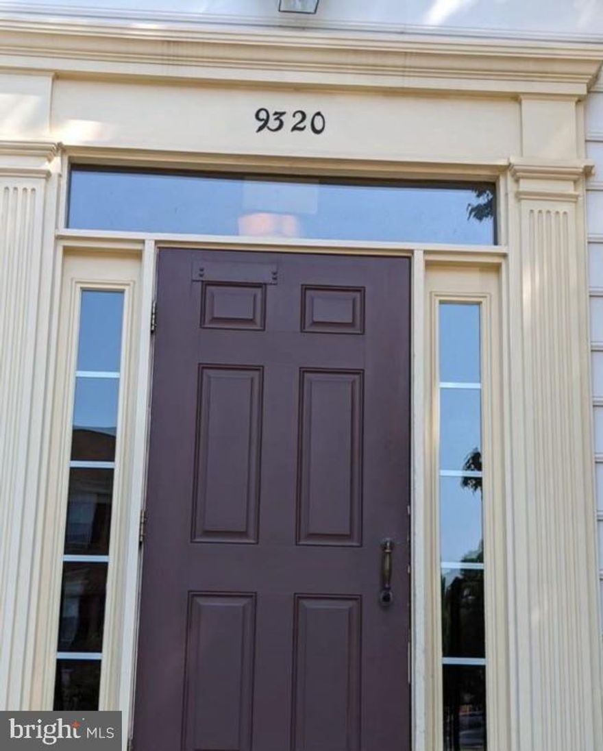 Nice condo one level with 3 bedrooms and 2 baths, nice neighborhood, close fairgrounds, and 234.