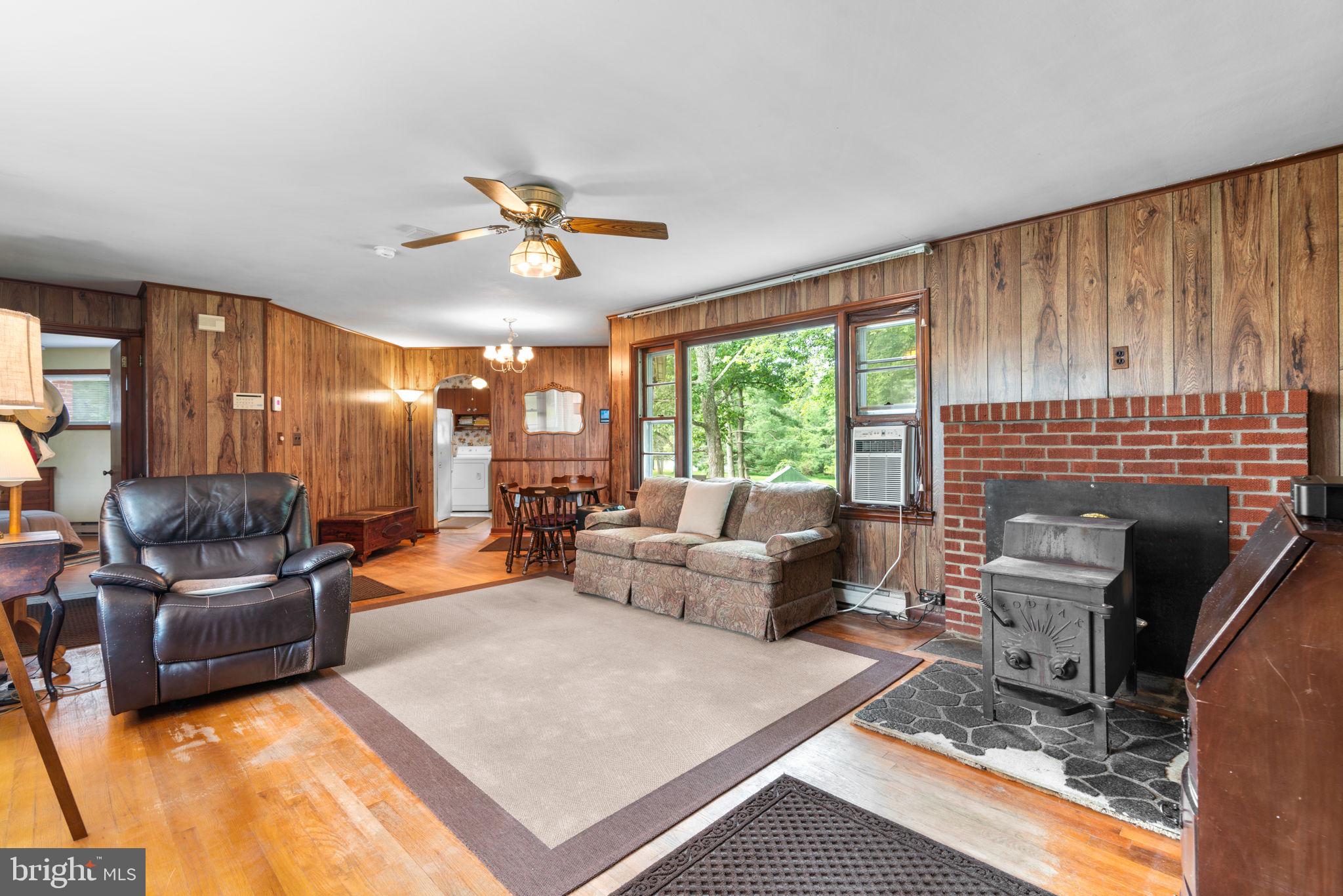 900 HOODS MILL ROAD