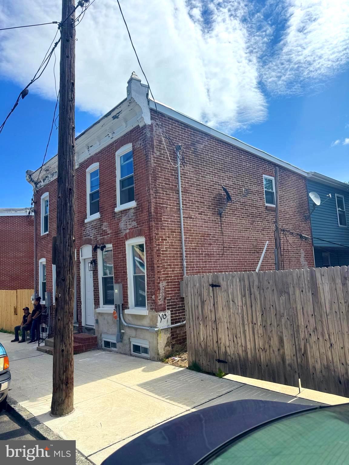 1000 BENNETT STREET