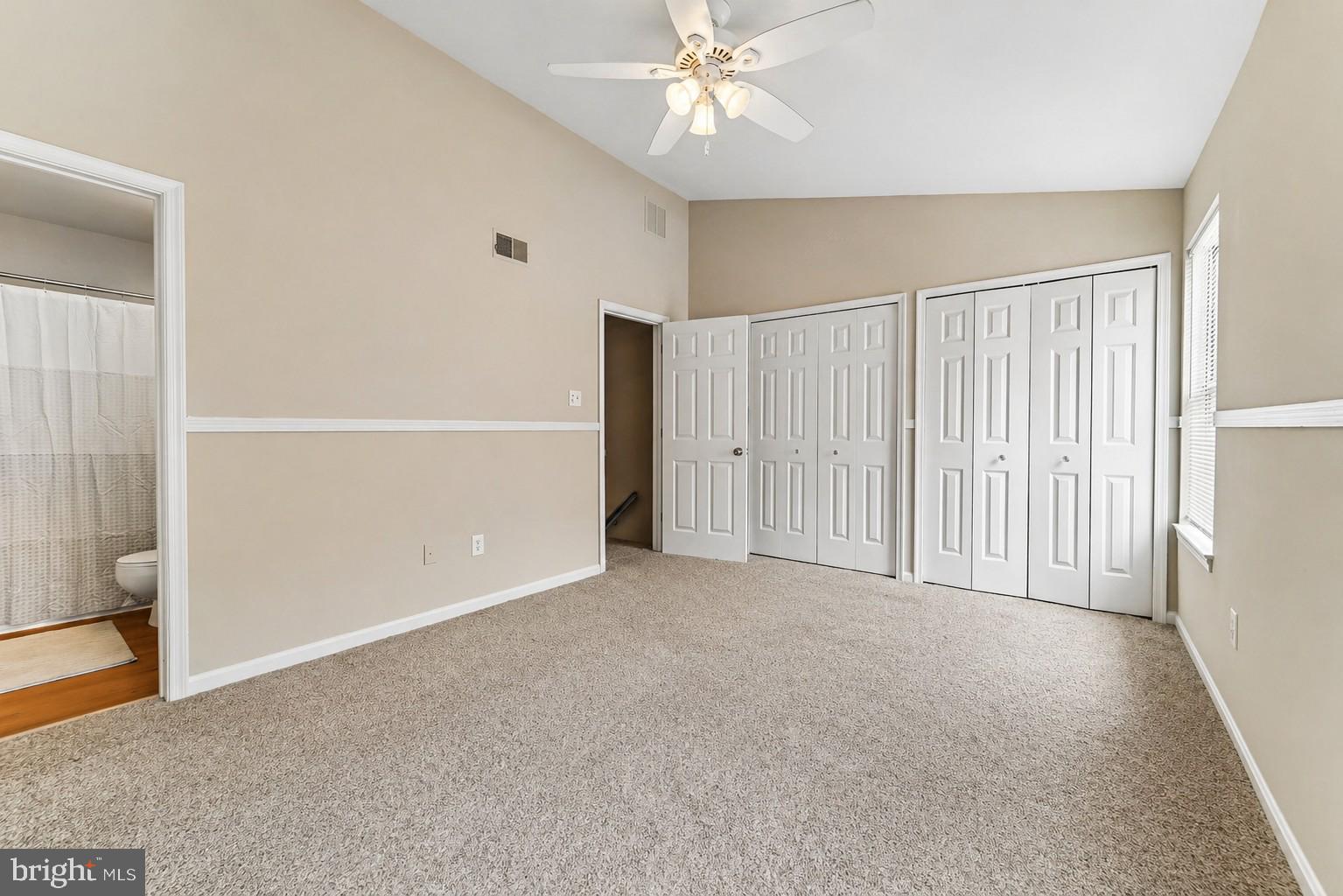 RIVERCHASE - Residential