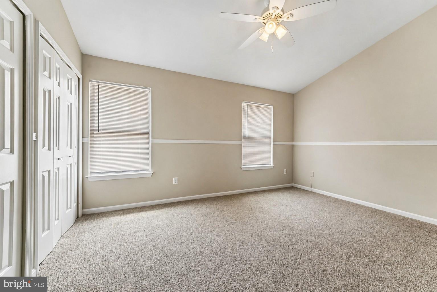 RIVERCHASE - Residential