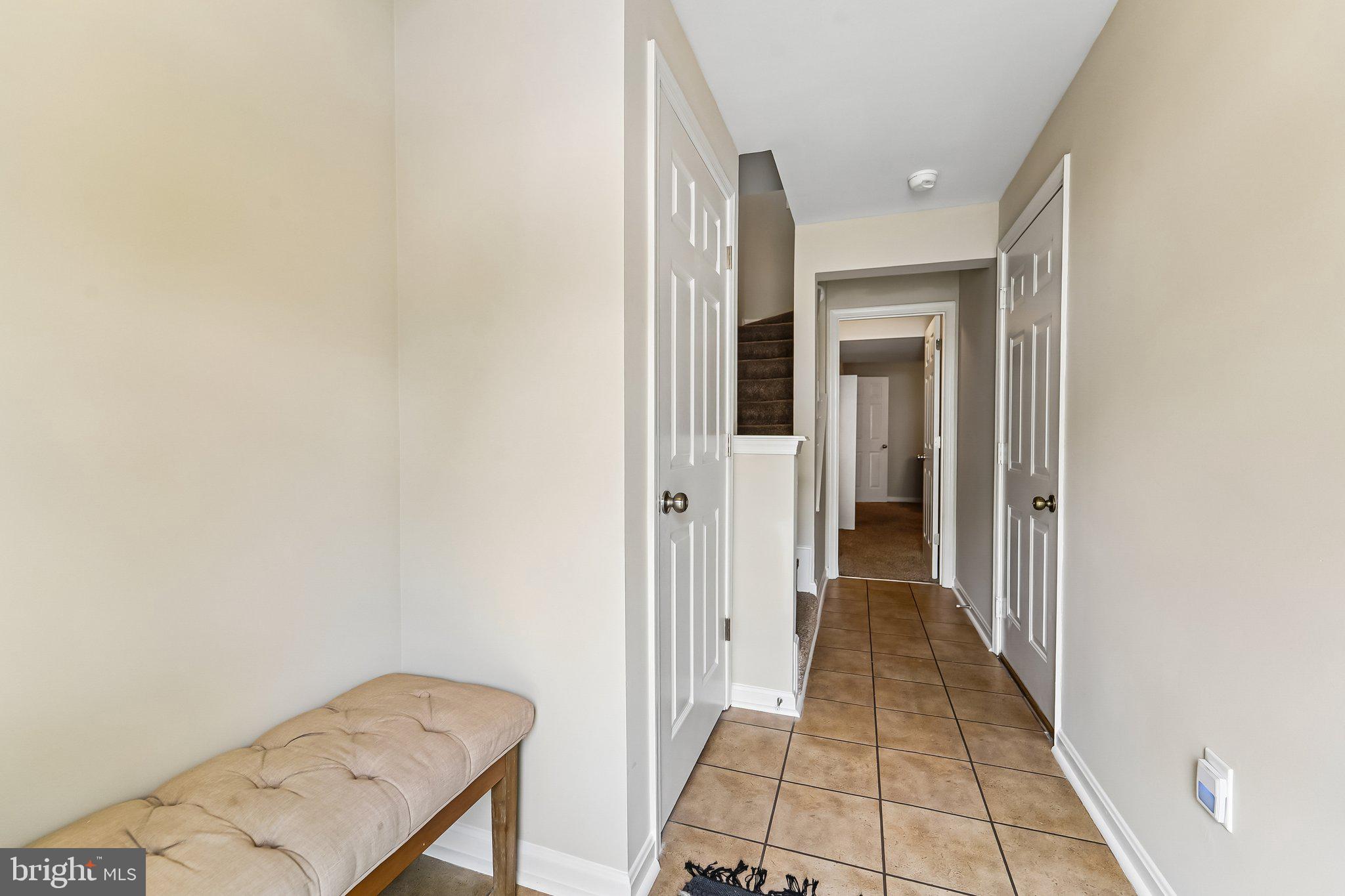 RIVERCHASE - Residential