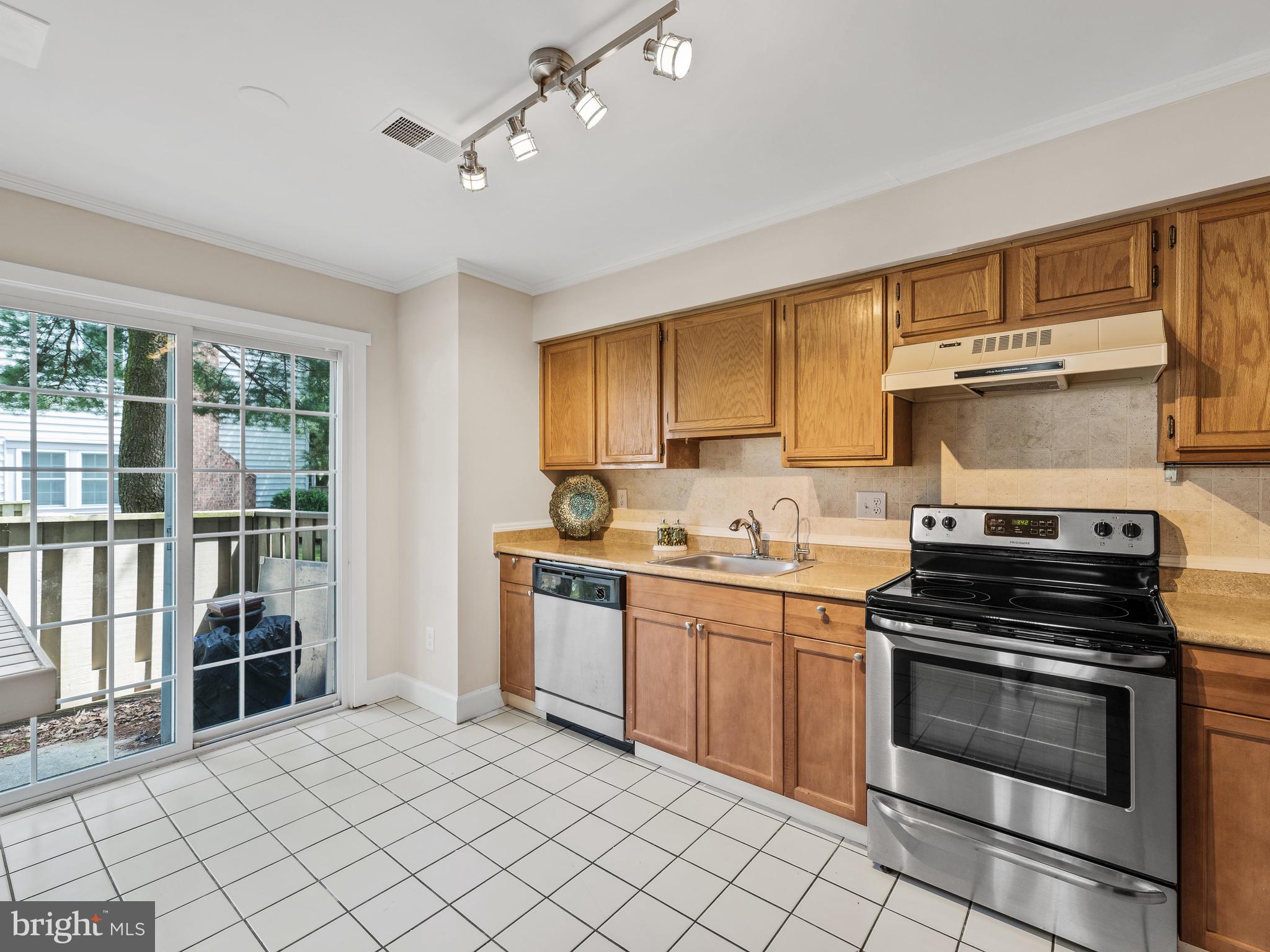 STKBRDGE AT TANGLWD COD - Residential