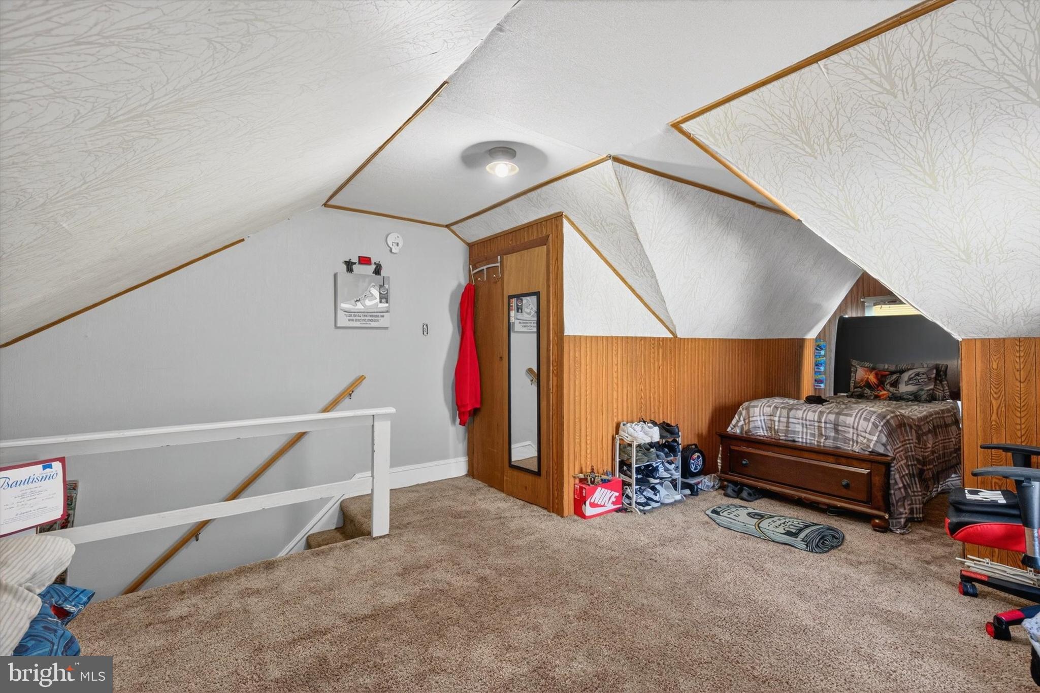 FRACKVILLE - Residential