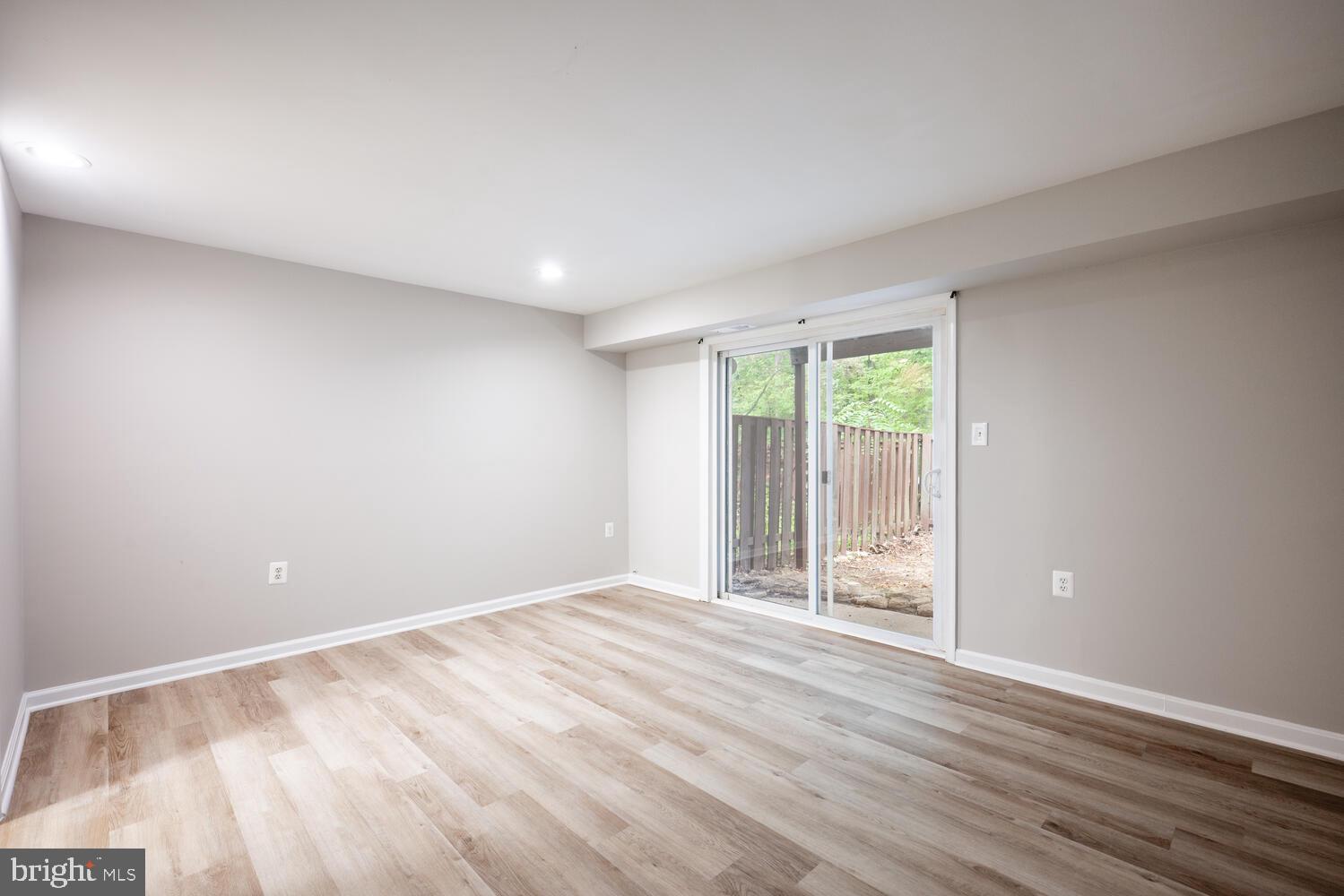 MONTCLAIR - Residential