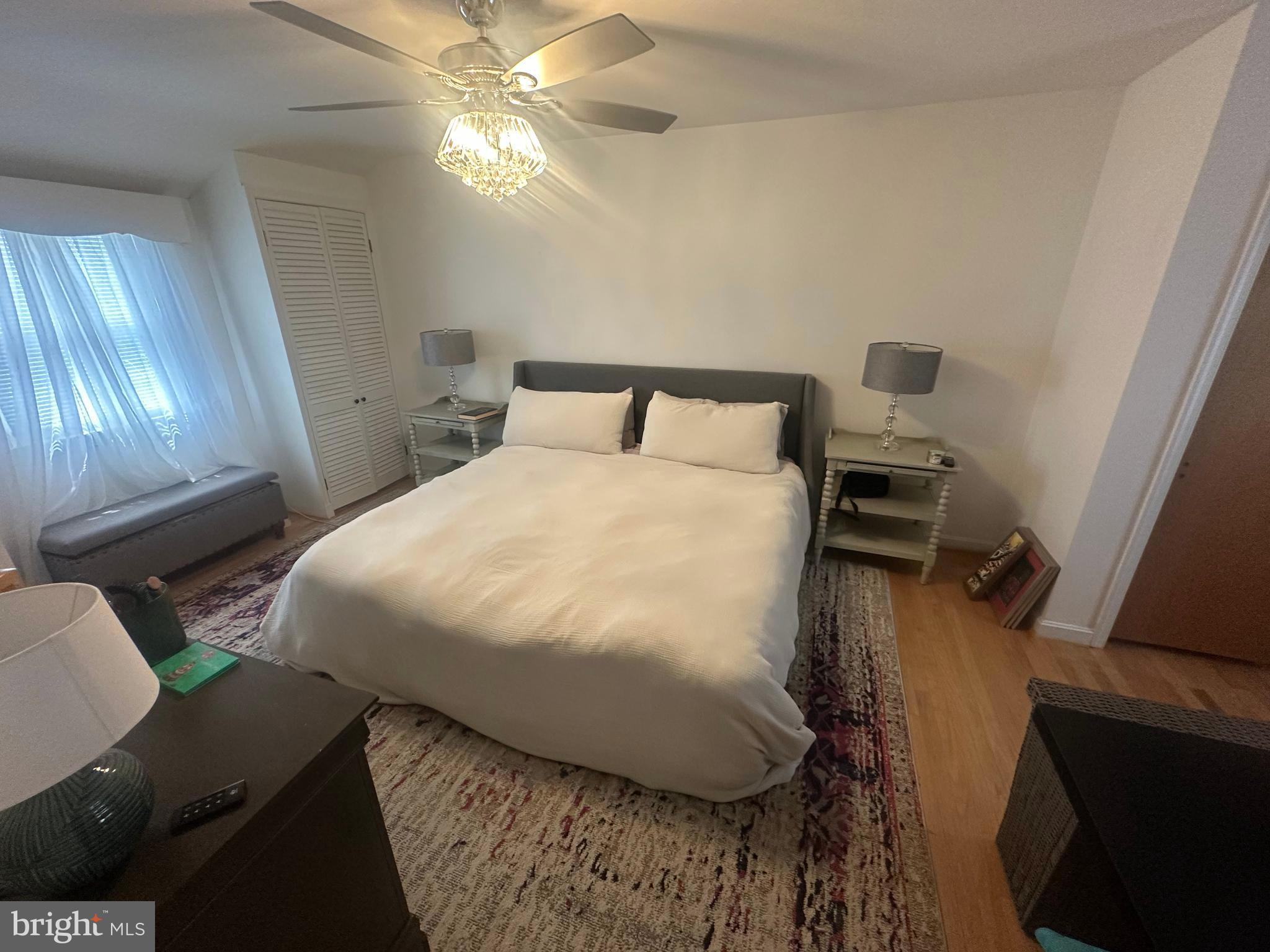 HOLLYWOOD - Residential Lease