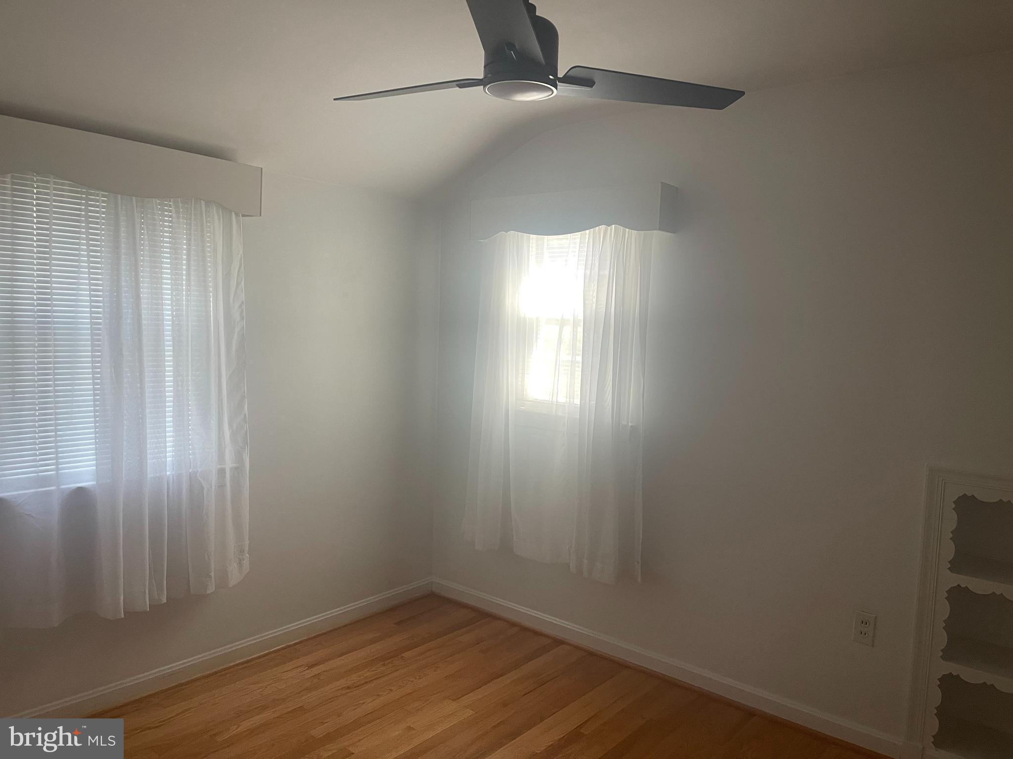 HOLLYWOOD - Residential Lease