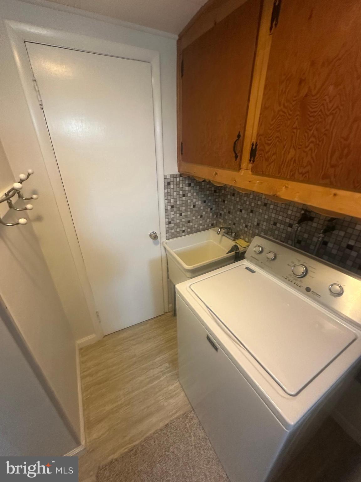 HOLLYWOOD - Residential Lease