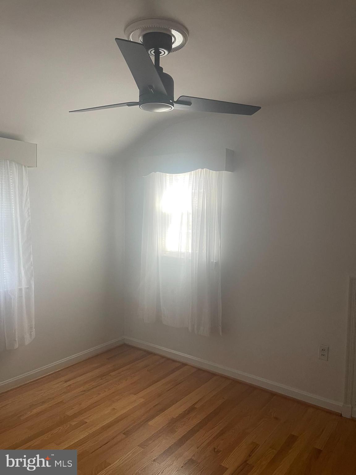 HOLLYWOOD - Residential Lease