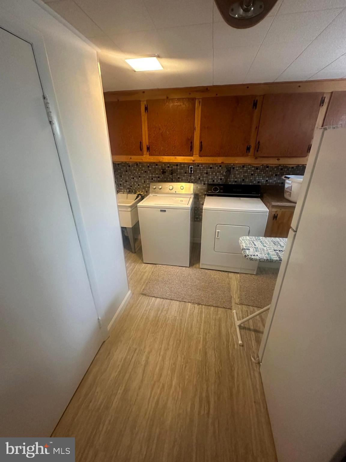 HOLLYWOOD - Residential Lease