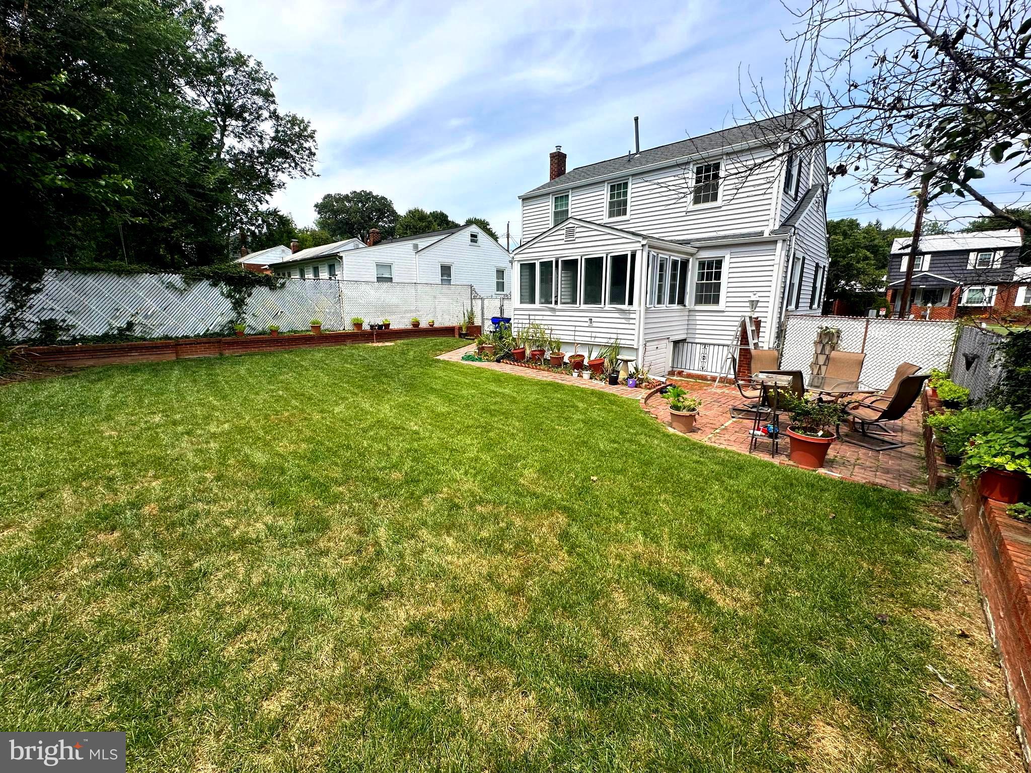 HOLLYWOOD - Residential Lease