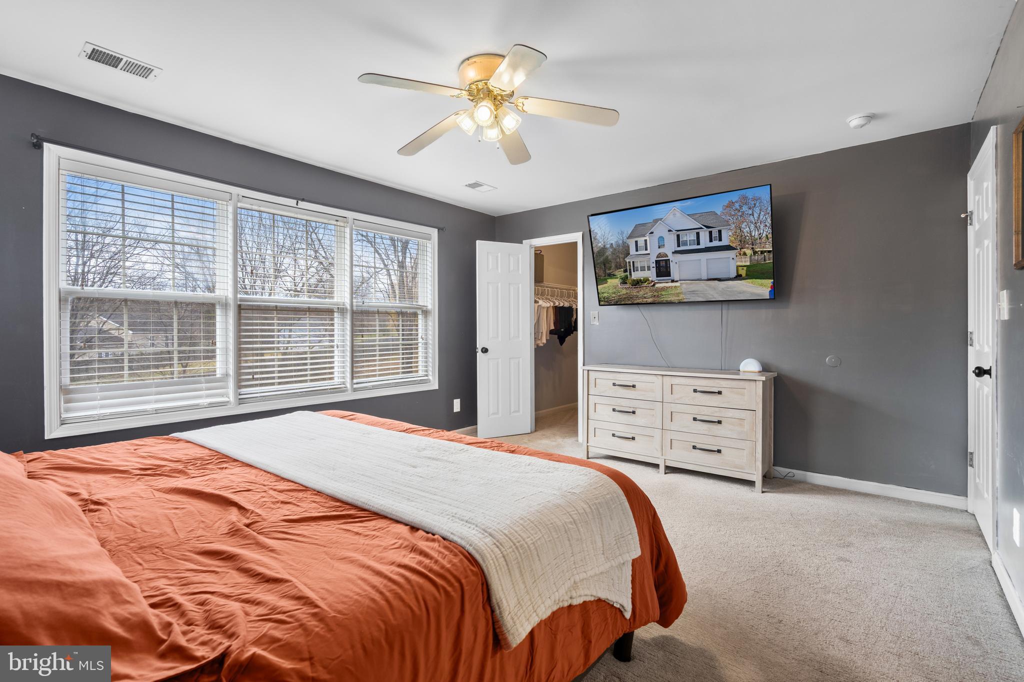 MILLS FARM - Residential