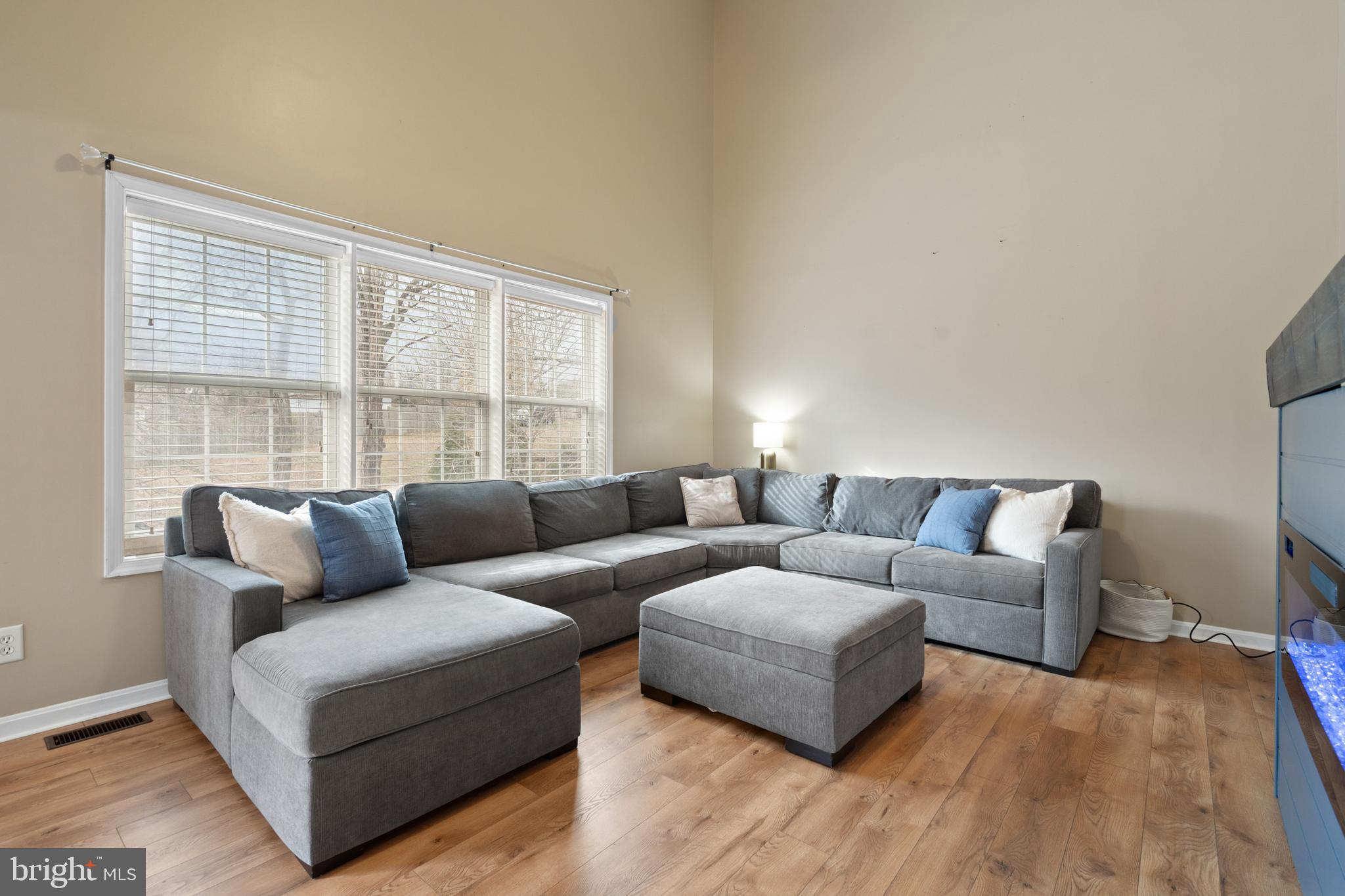 MILLS FARM - Residential