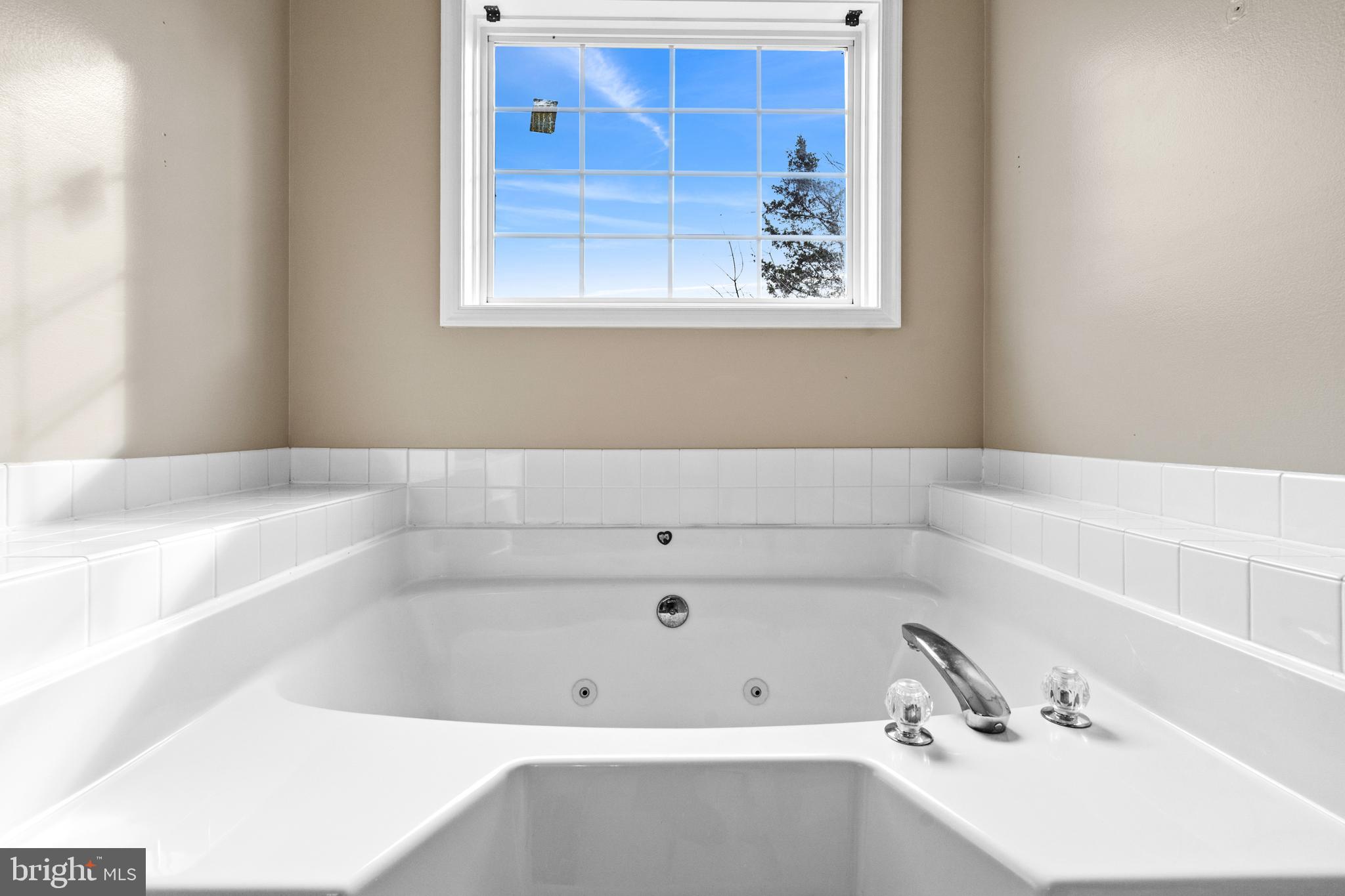 MILLS FARM - Residential