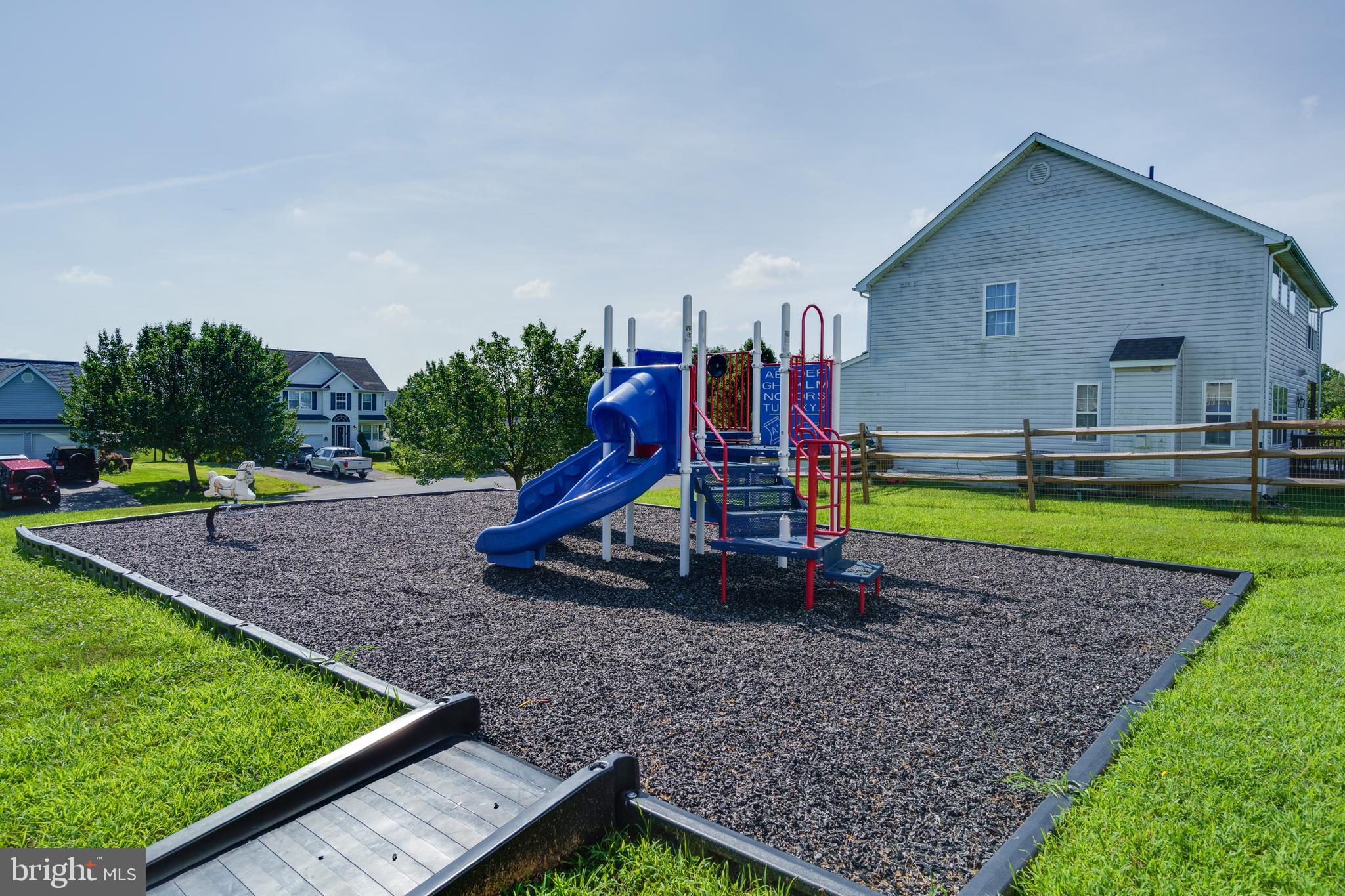 MILLS FARM - Residential