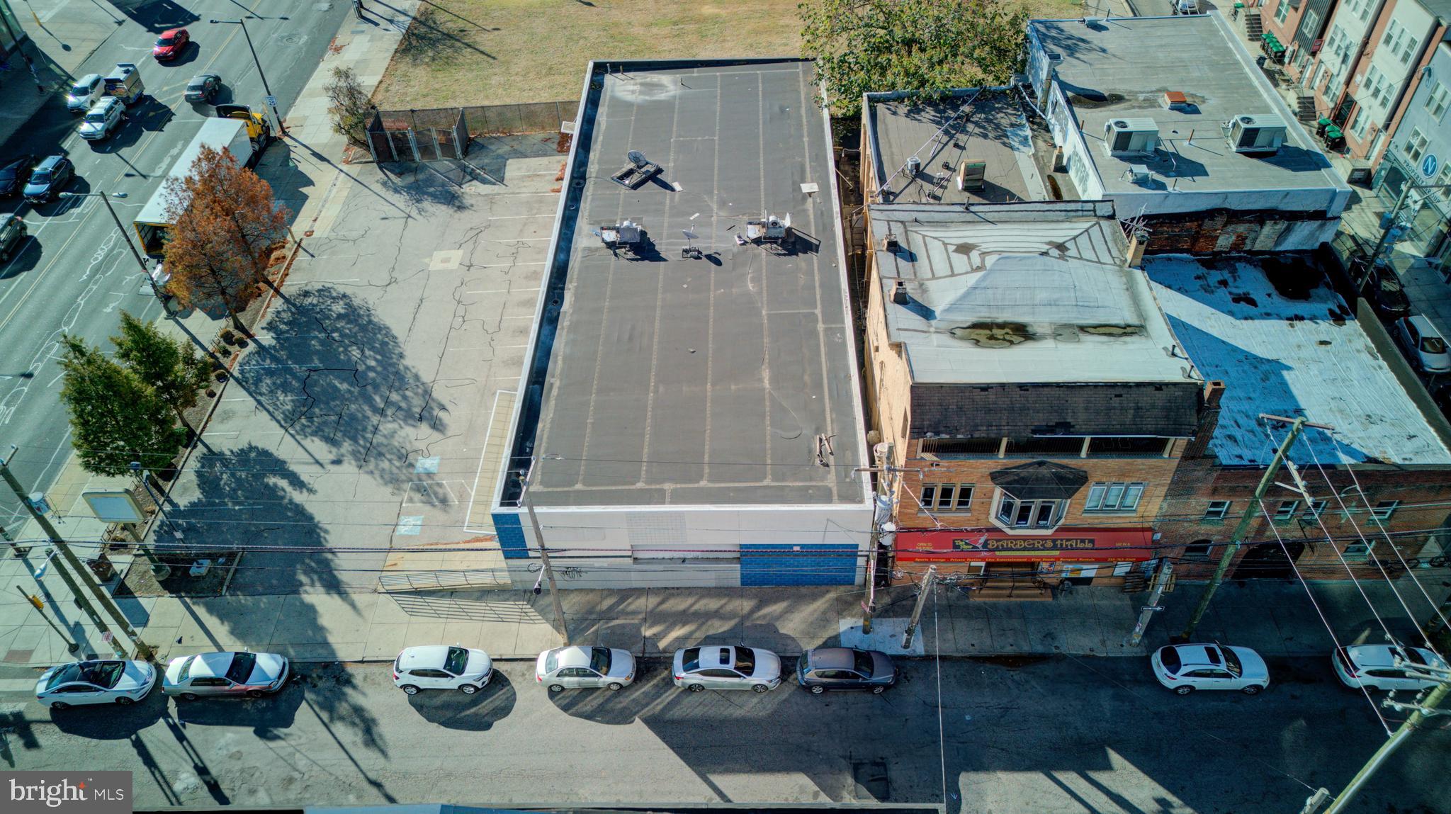 1402 W OXFORD STREET 4