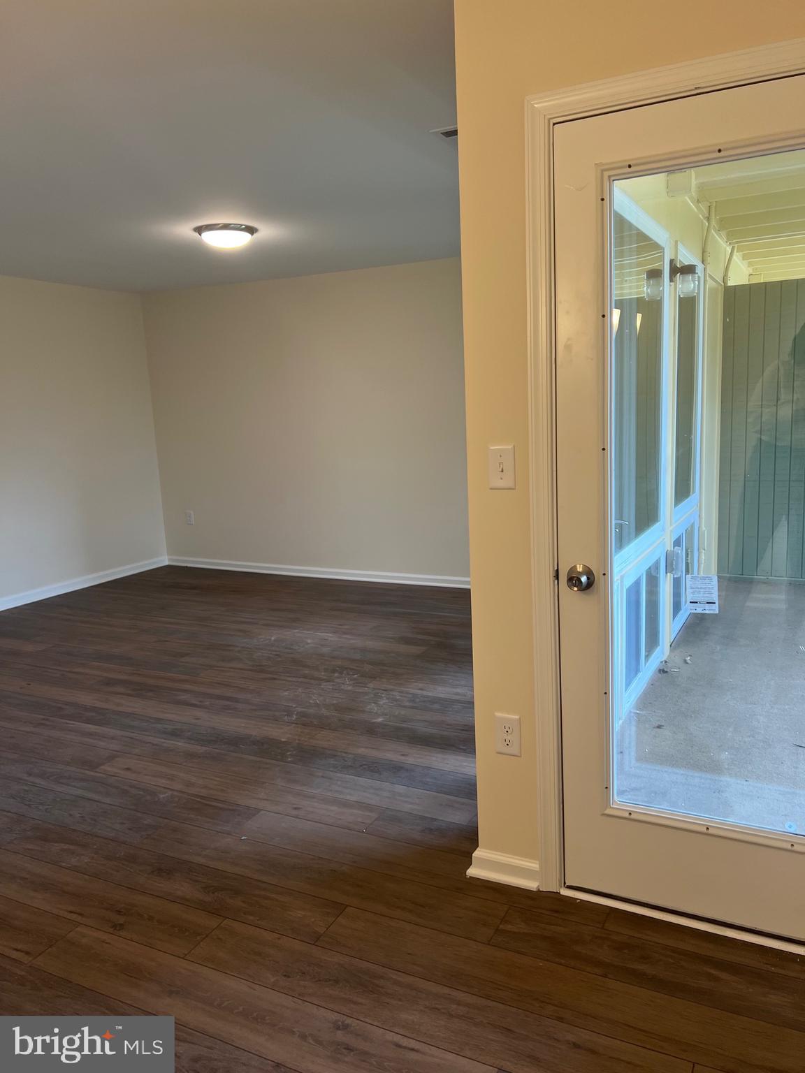 HOLLY HILL CONDOMINIUMS - Residential Lease