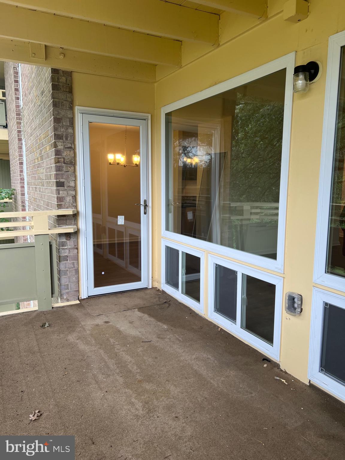 HOLLY HILL CONDOMINIUMS - Residential Lease