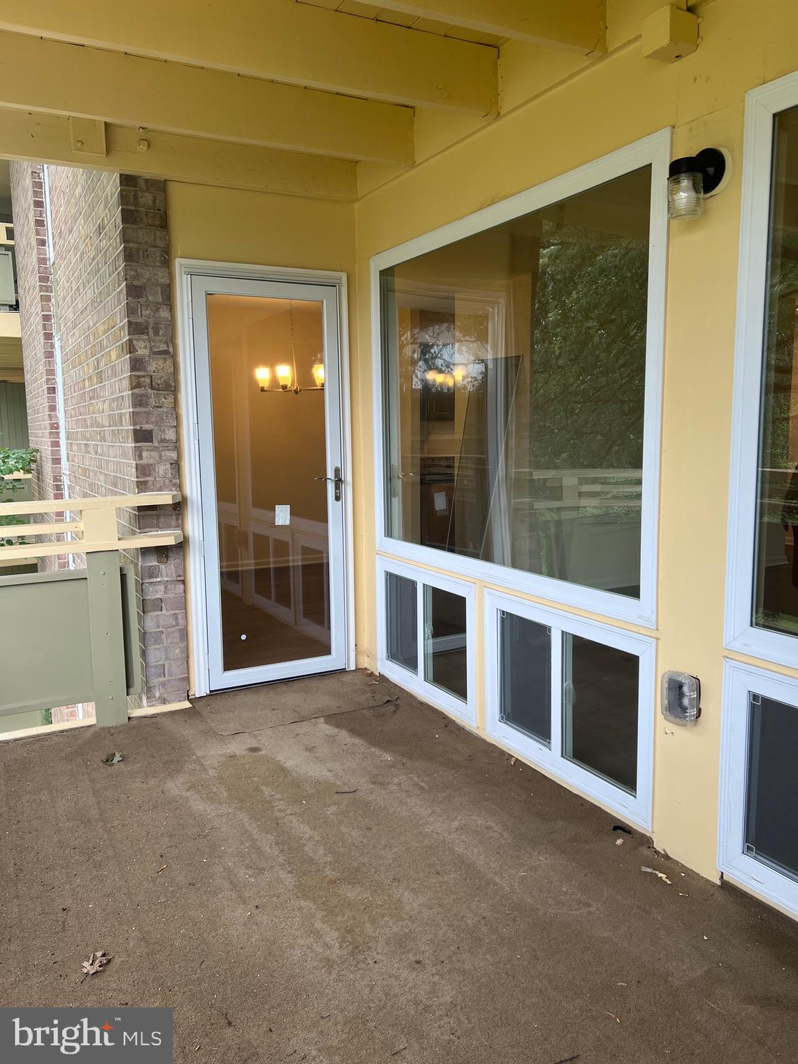 HOLLY HILL CONDOMINIUMS - Residential Lease