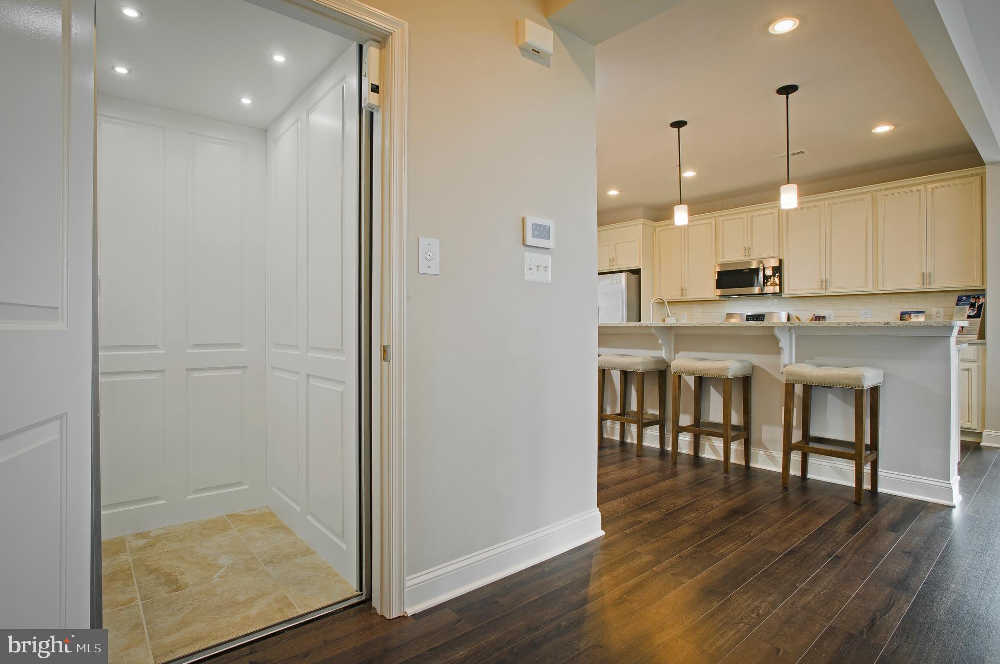 BLUE STREAM - Residential