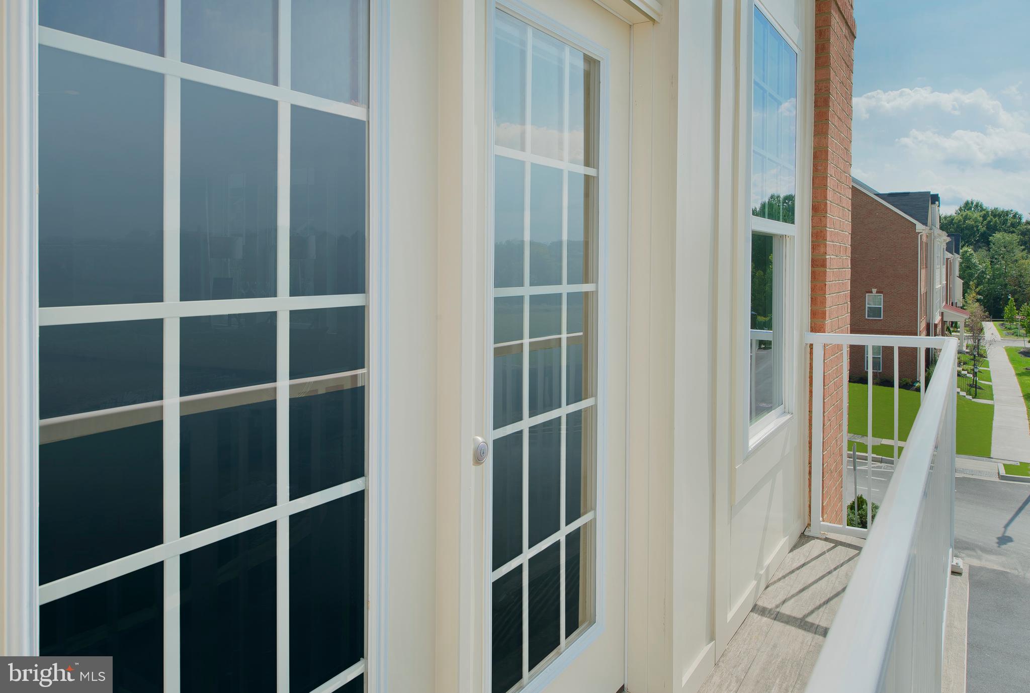 BLUE STREAM - Residential